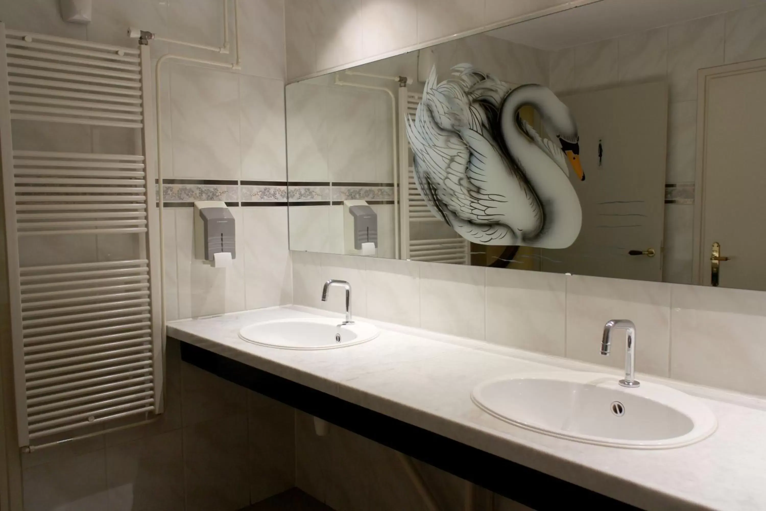 Bathroom in Hotel & Brasserie de Zwaan Venray