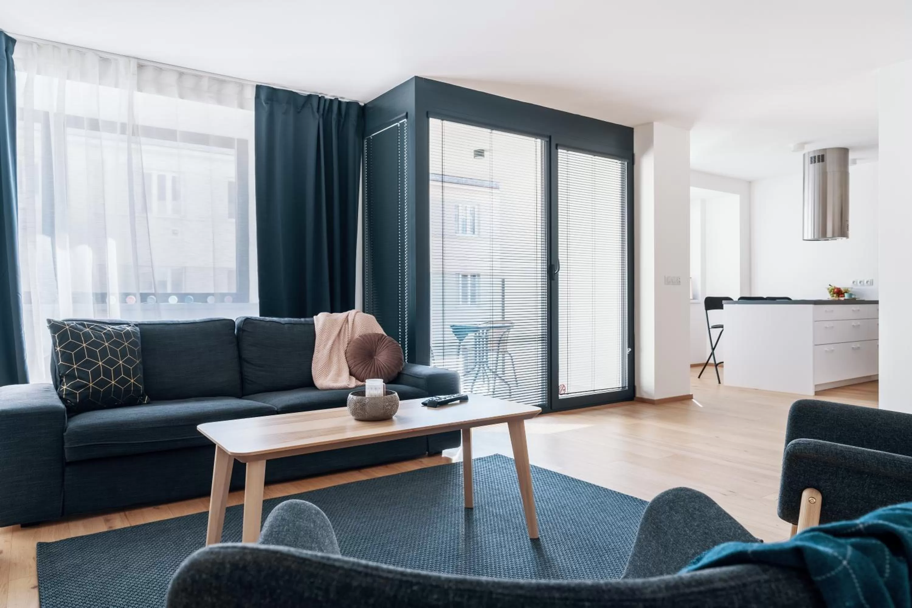 Balcony/Terrace in Smart & Green Living by Ambiente