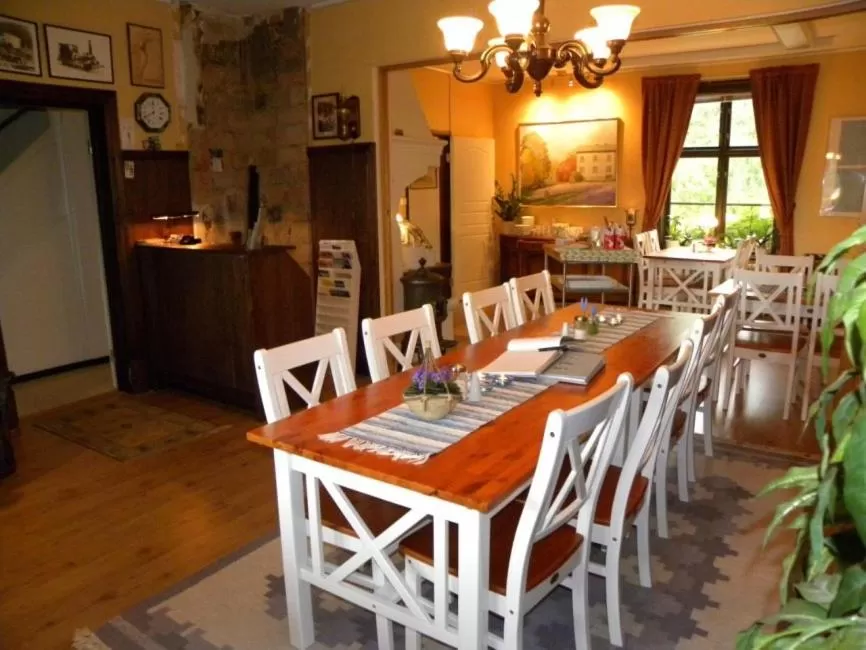 Dining area in Sköna Rum Fryksta