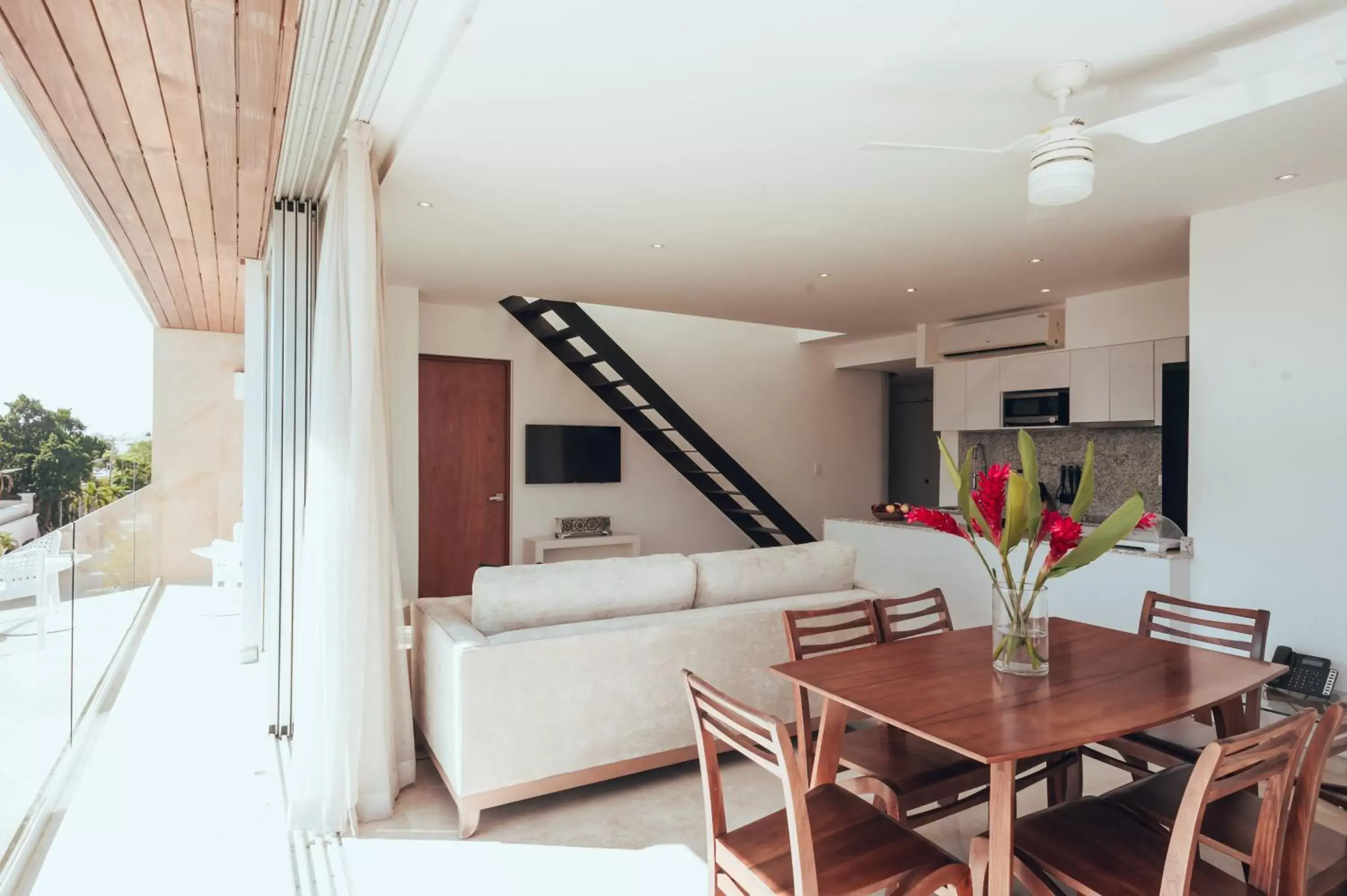 Living room, Dining Area in Antera Hotel & Residences