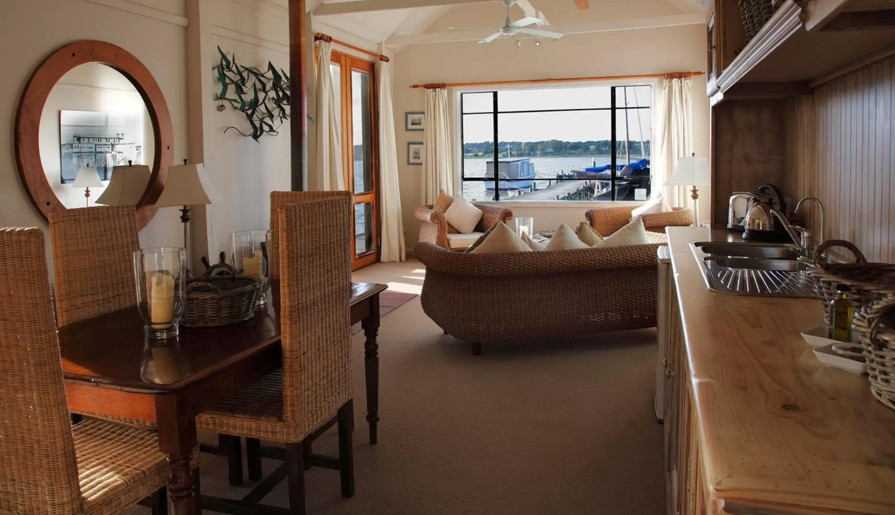 Living room, Seating Area in Boathouse - Birks River Retreat