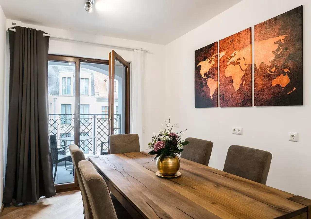 Dining Area in Aparthotel Am Schloss