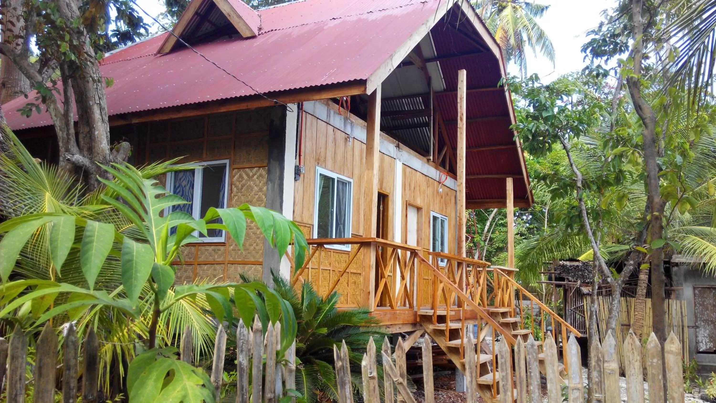 Facade/entrance in Paseo Del Mar Seaside Inn
