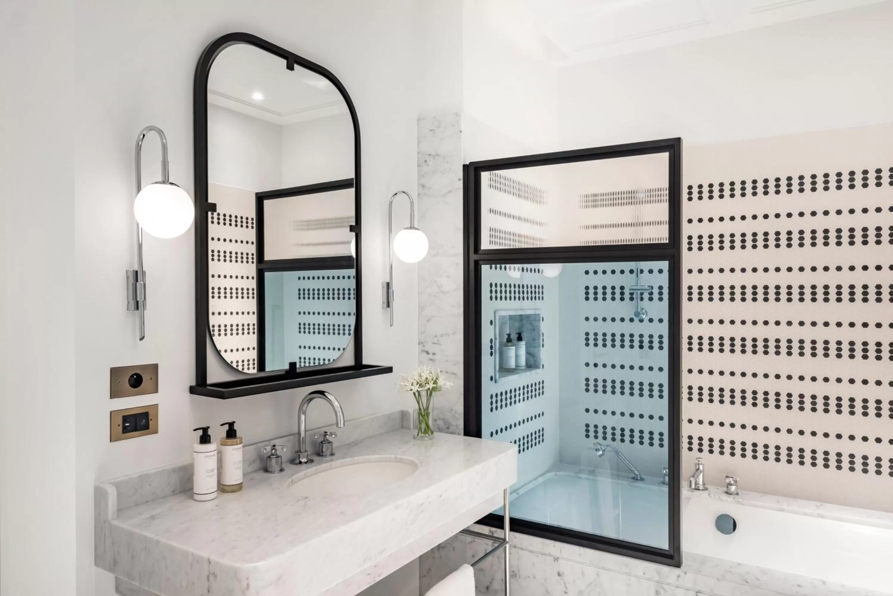 Bathroom in Kimpton - St Honoré Paris by IHG