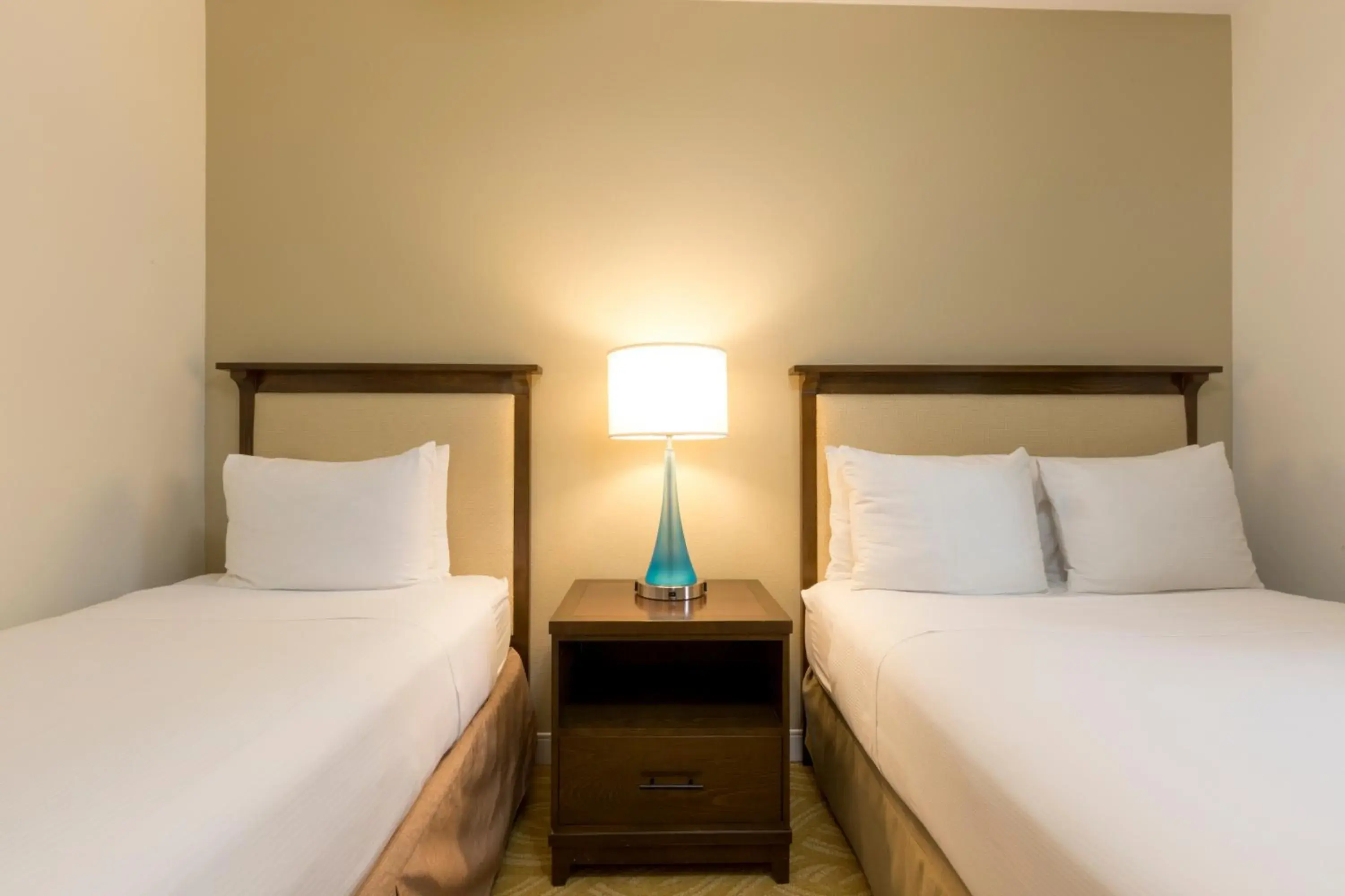 Bed in Grand Pacific Palisades Resort Bed in Grand Pacific Palisades Resort