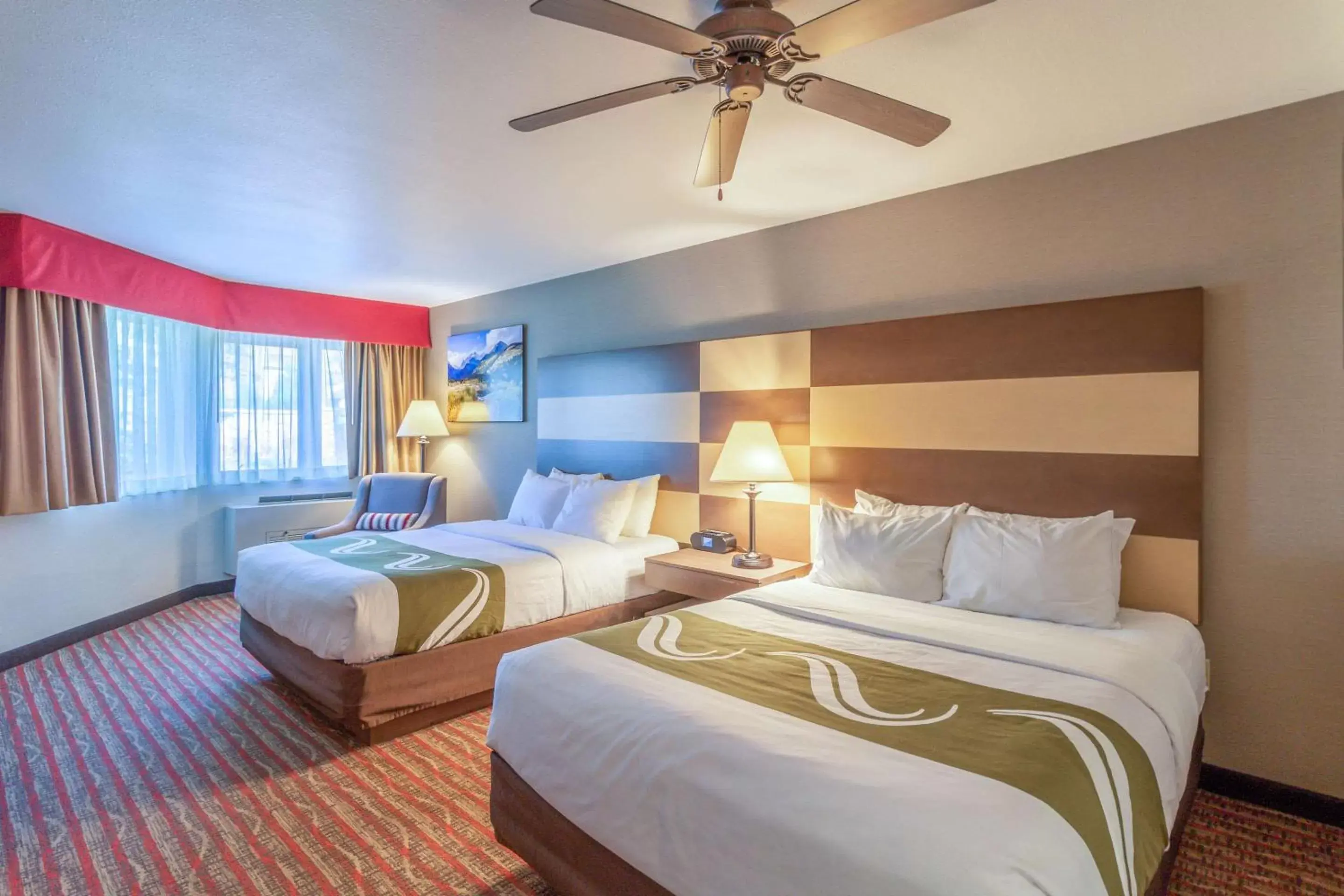 Photo of the whole room, Bed in Quality Inn near Rocky Mountain National Park