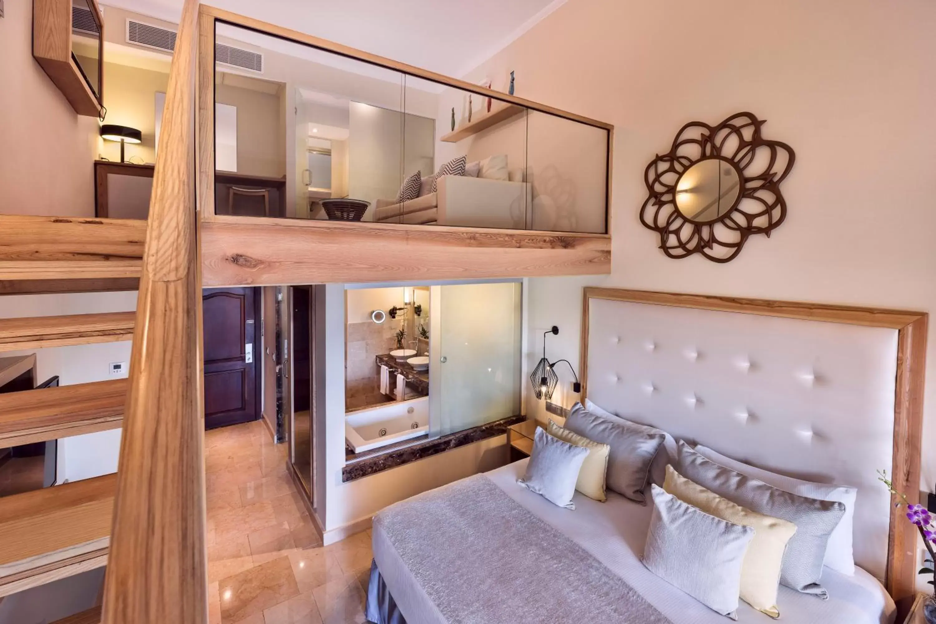 Bedroom, Bed in Grand Palladium Palace Resort Spa & Casino - All Inclusive Bedroom, Bed in Grand Palladium Palace Resort Spa & Casino - All Inclusive