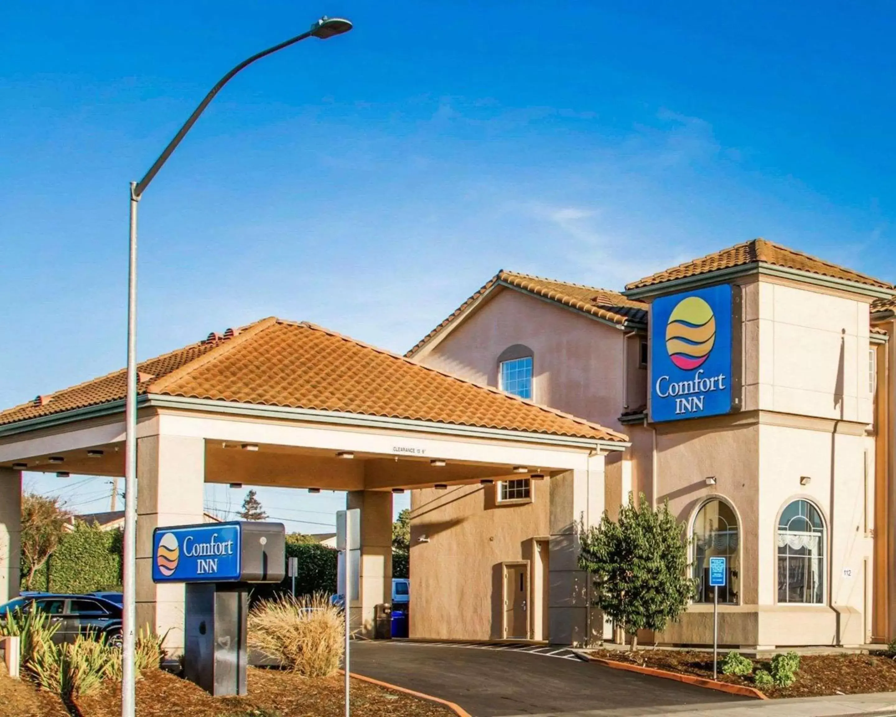 Property Building in Comfort Inn Watsonville