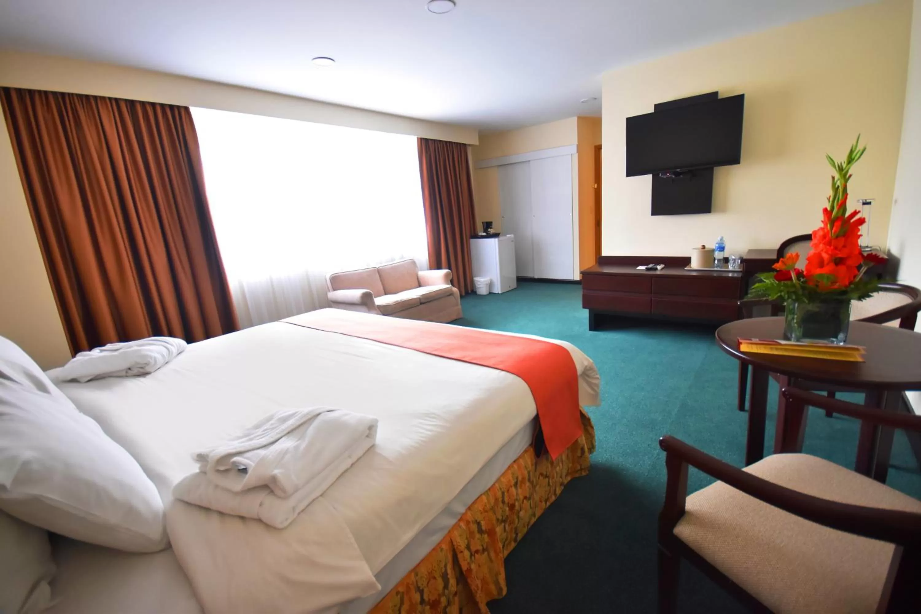 Photo of the whole room, Bed in Best Western Plus Hotel Terraza