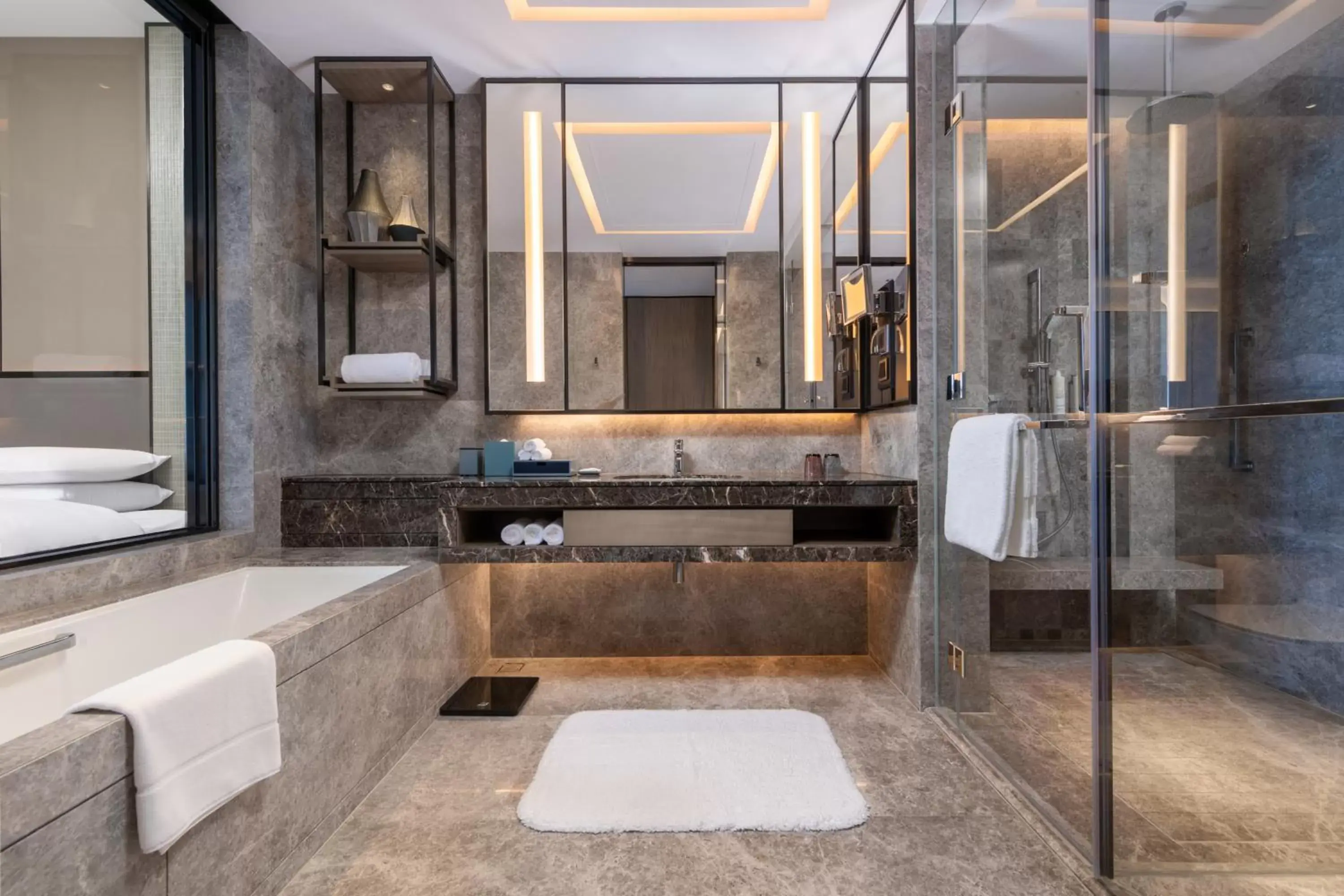 Bathroom in Foshan Marriott Hotel