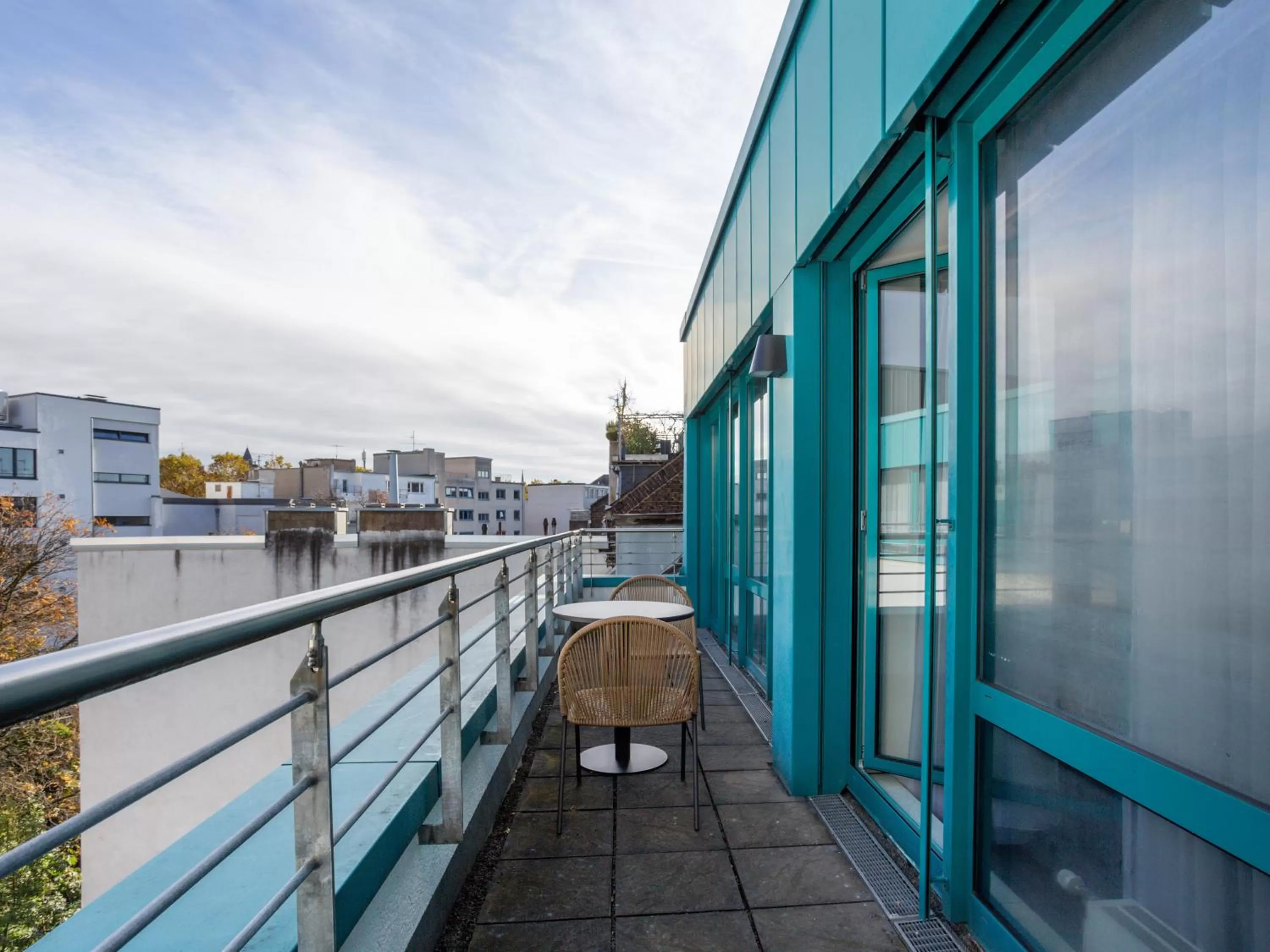 Balcony/Terrace in Limehome Köln Friesenplatz - Digital Access