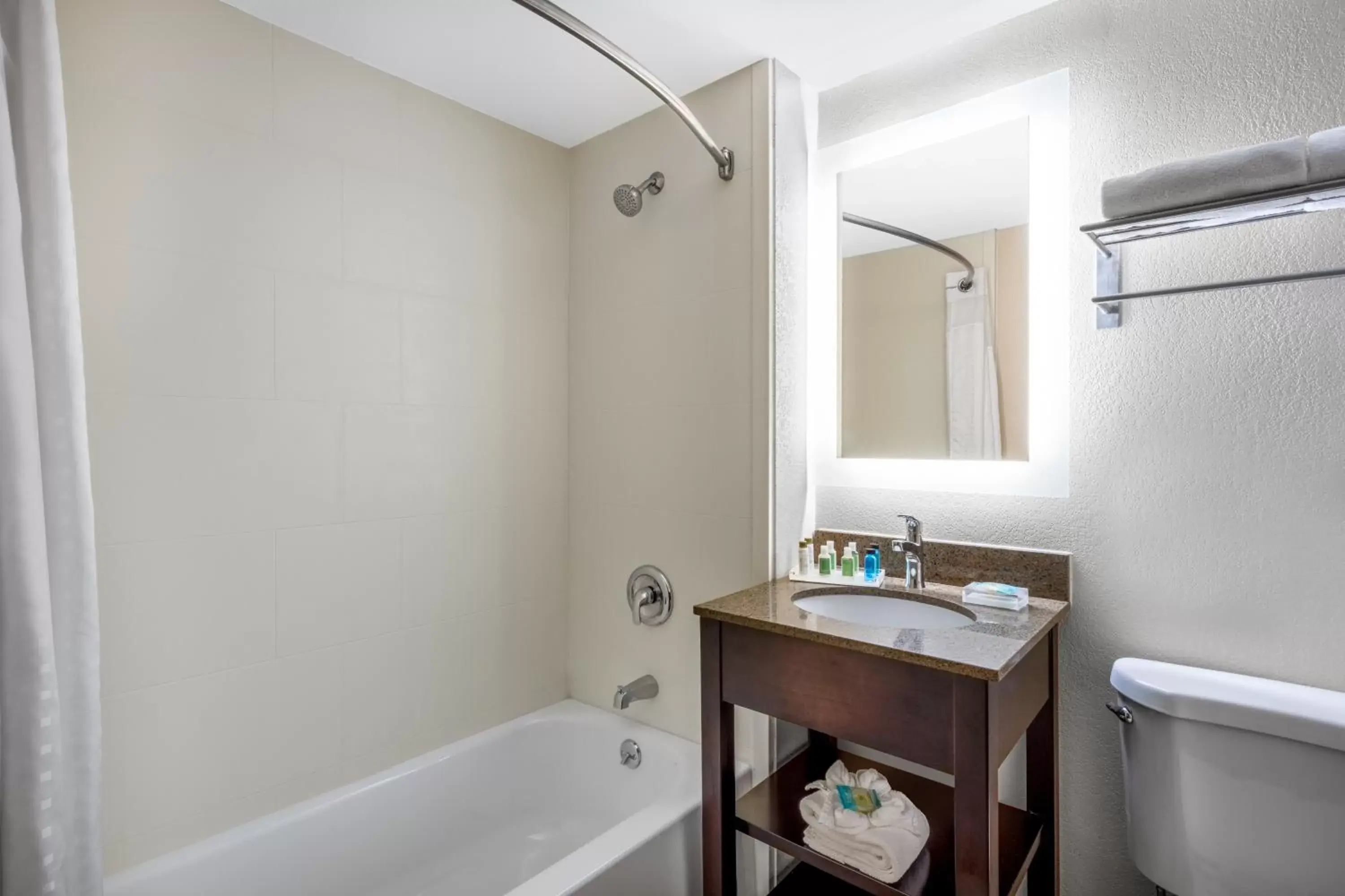 Toilet, Bathroom in Holiday Inn Poughkeepsie, an IHG Hotel