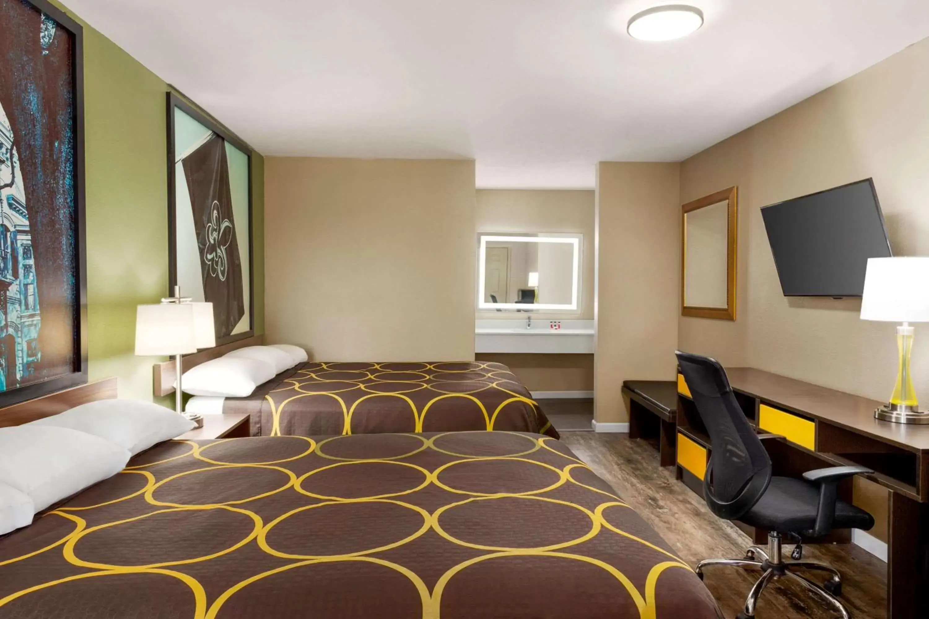 Photo of the whole room, Bed in Super 8 by Wyndham Brookhaven