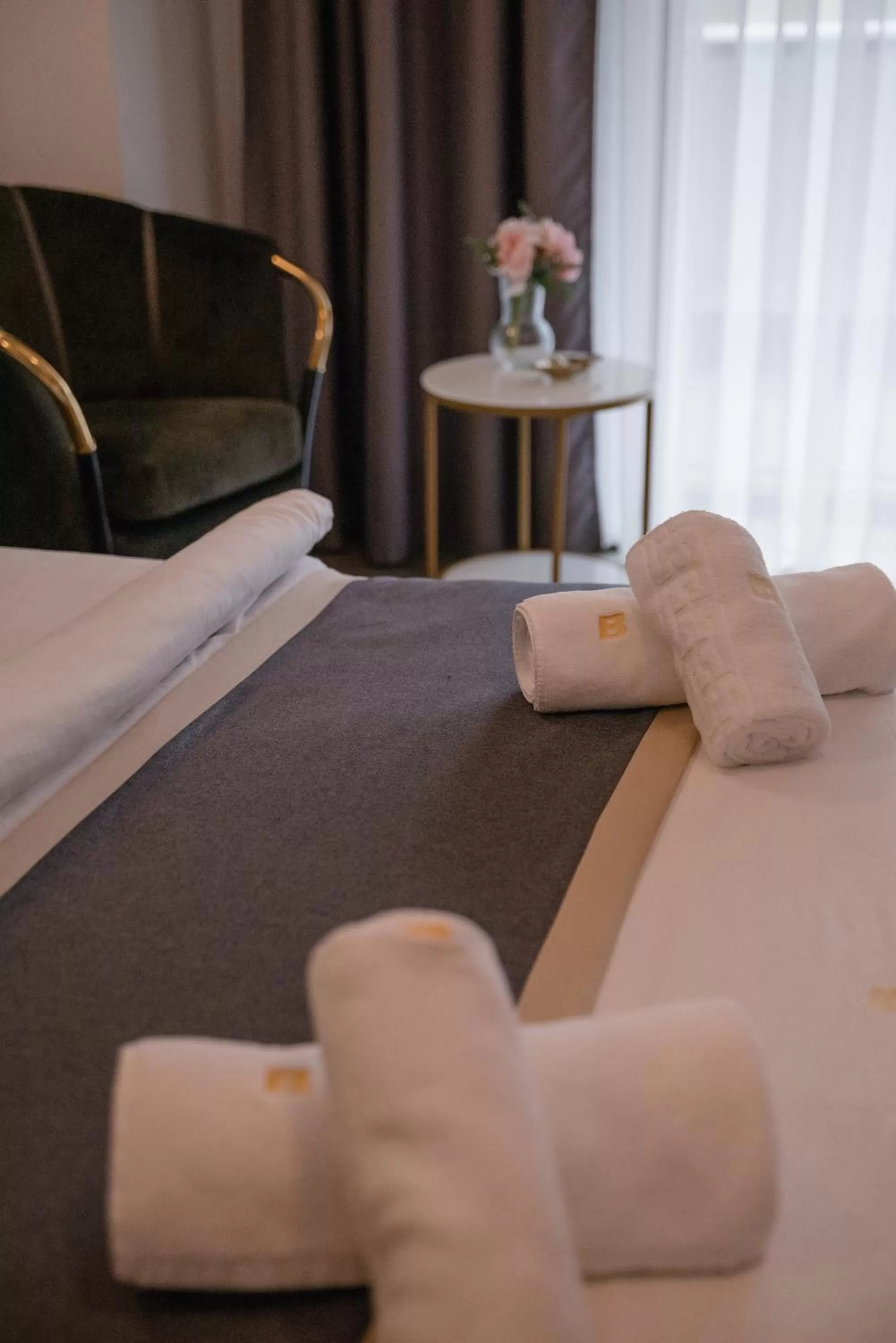 Bed in Silver Mountain Resort & Spa