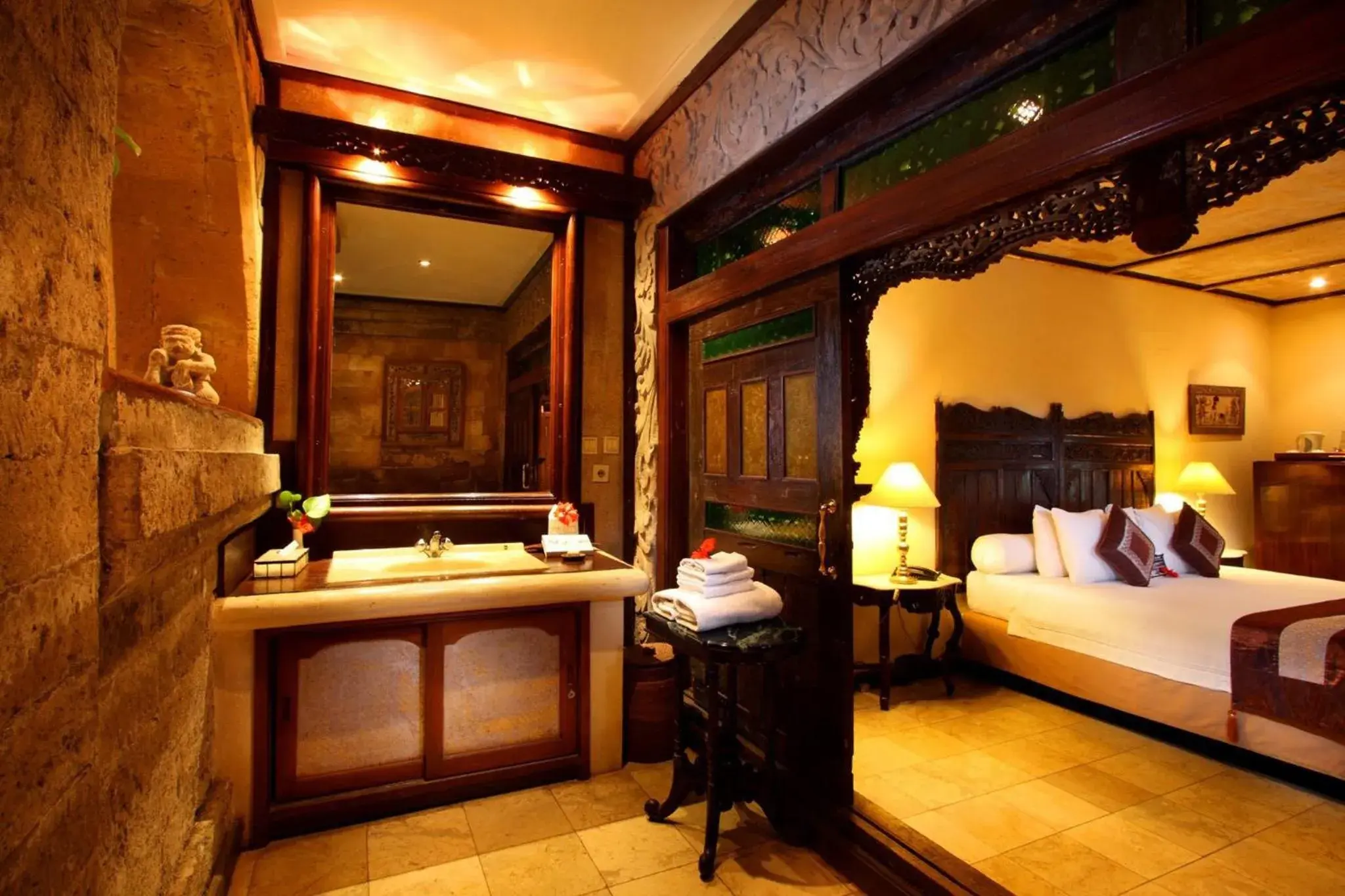 Bed, Bathroom in Arma Museum Resort & Villas