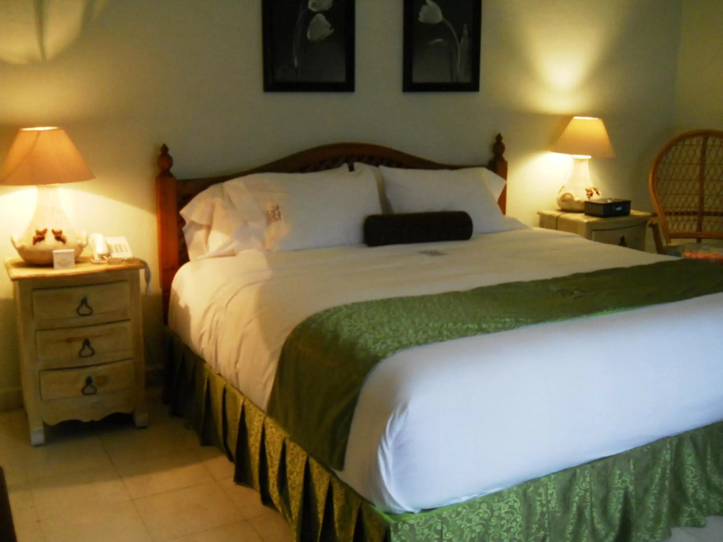 Bedroom, Bed in Villa Bonita Les Terrasses