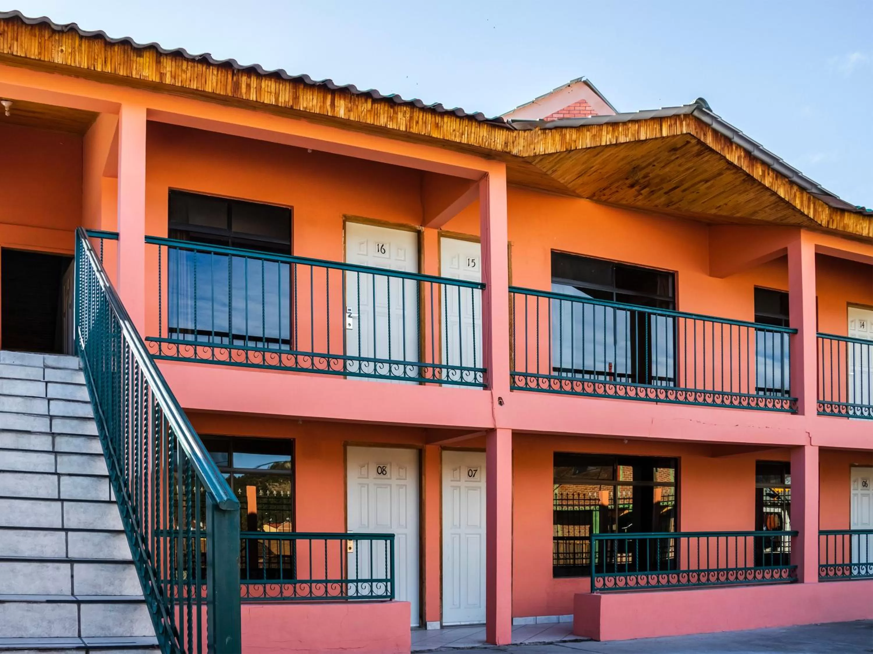 Facade/entrance in Paraje Santa Cruz