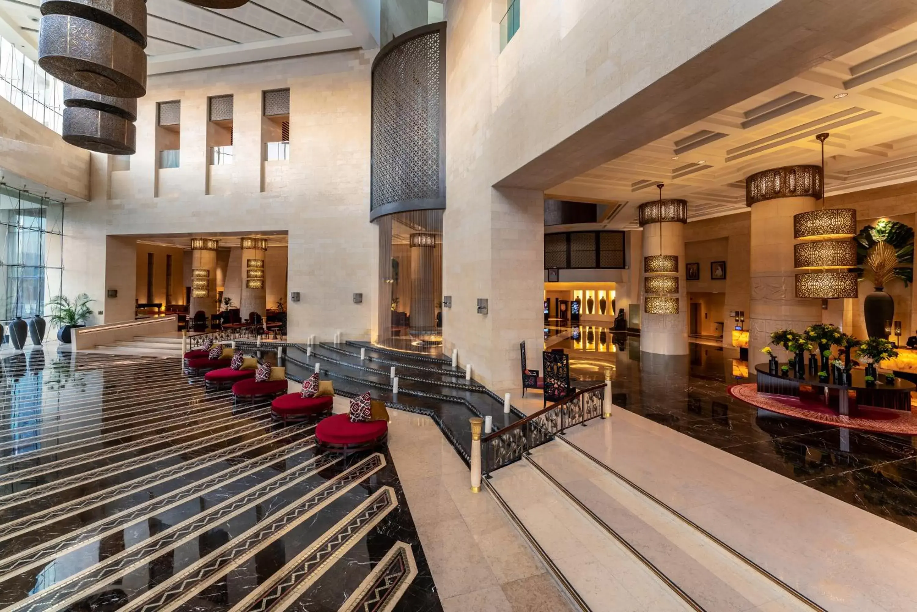 Lobby or reception in Raffles Dubai