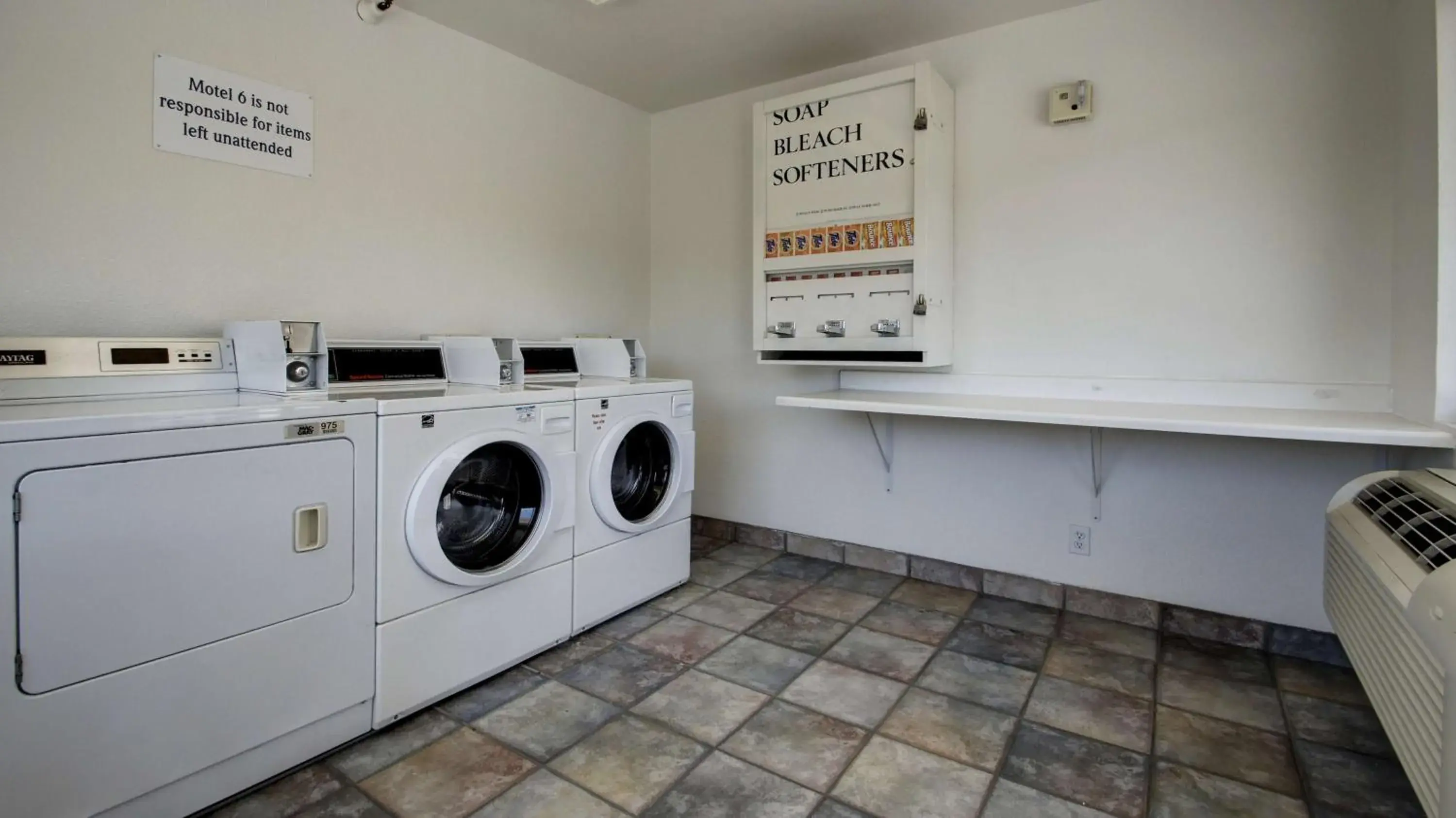 laundry, Kitchen/Kitchenette in Motel 6-Woods Cross, UT - Salt Lake City - North