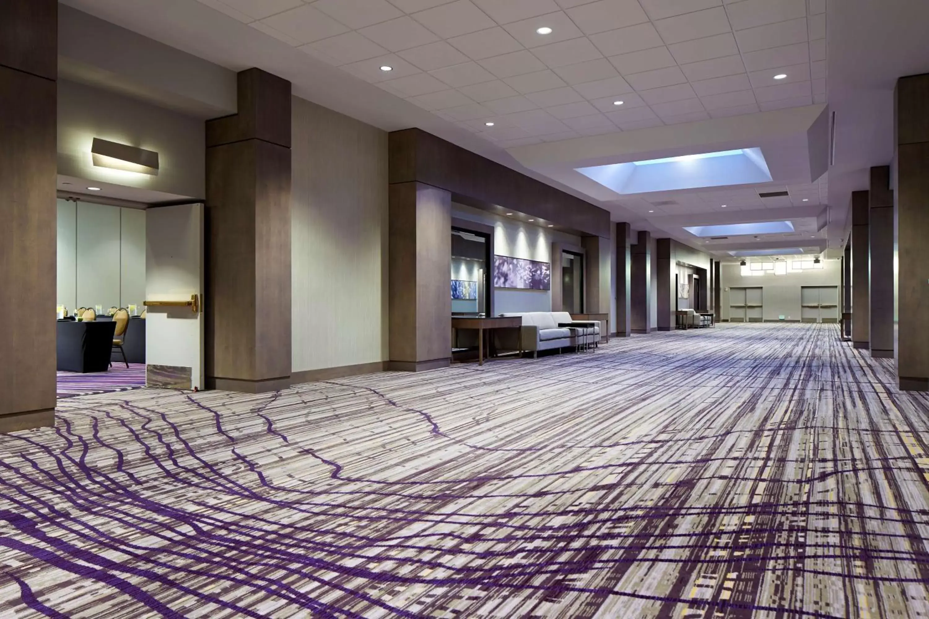 Meeting/conference room, Lobby/Reception in Hilton Long Beach Hotel