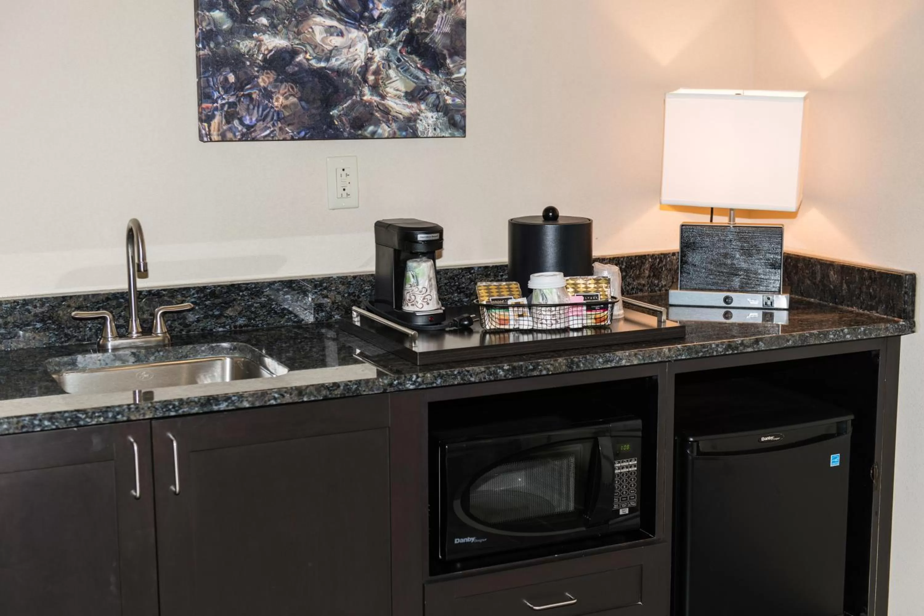 Photo of the whole room in Holiday Inn Paducah Riverfront by IHG