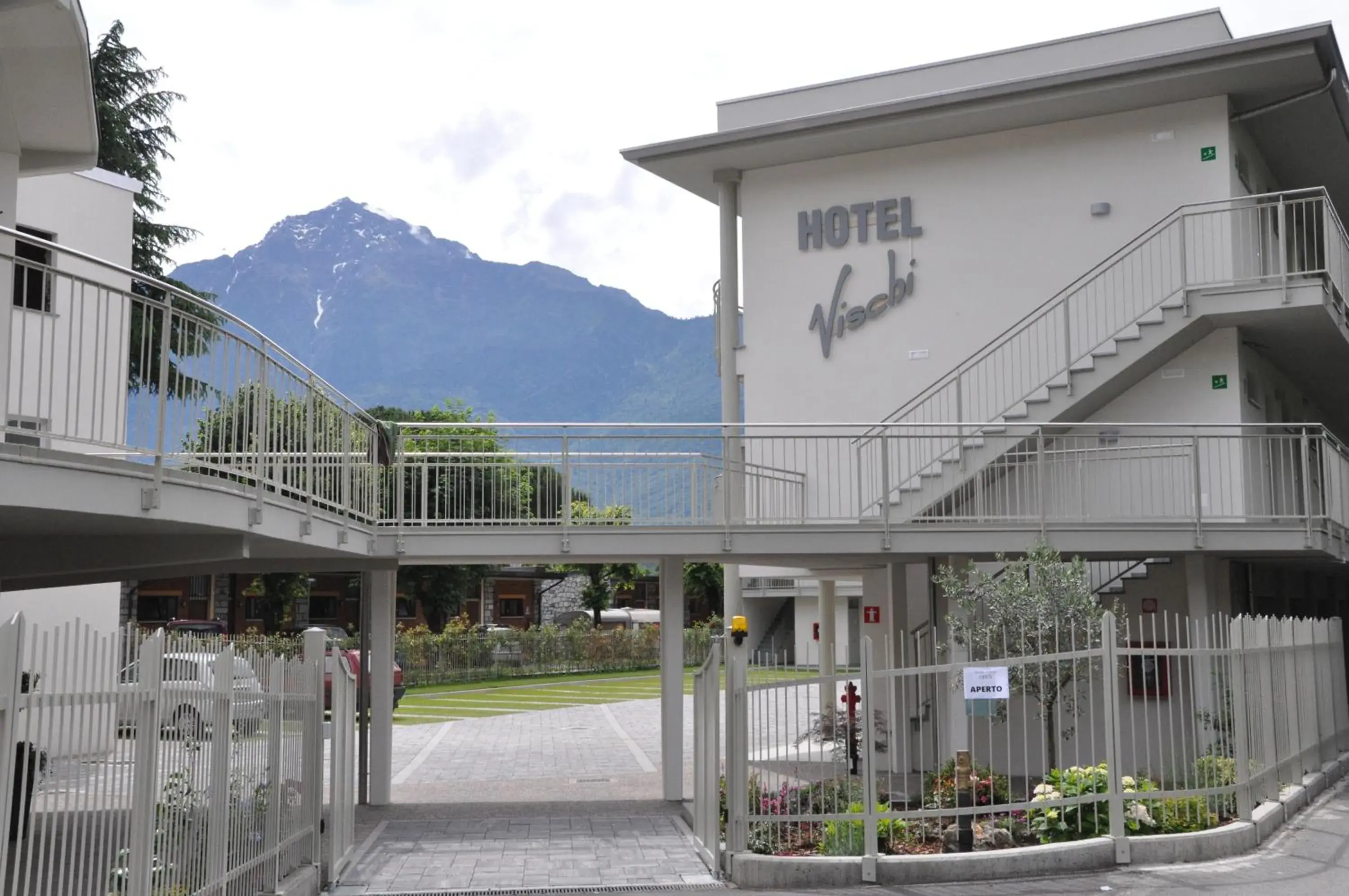 Facade/Entrance in Hotel Vischi