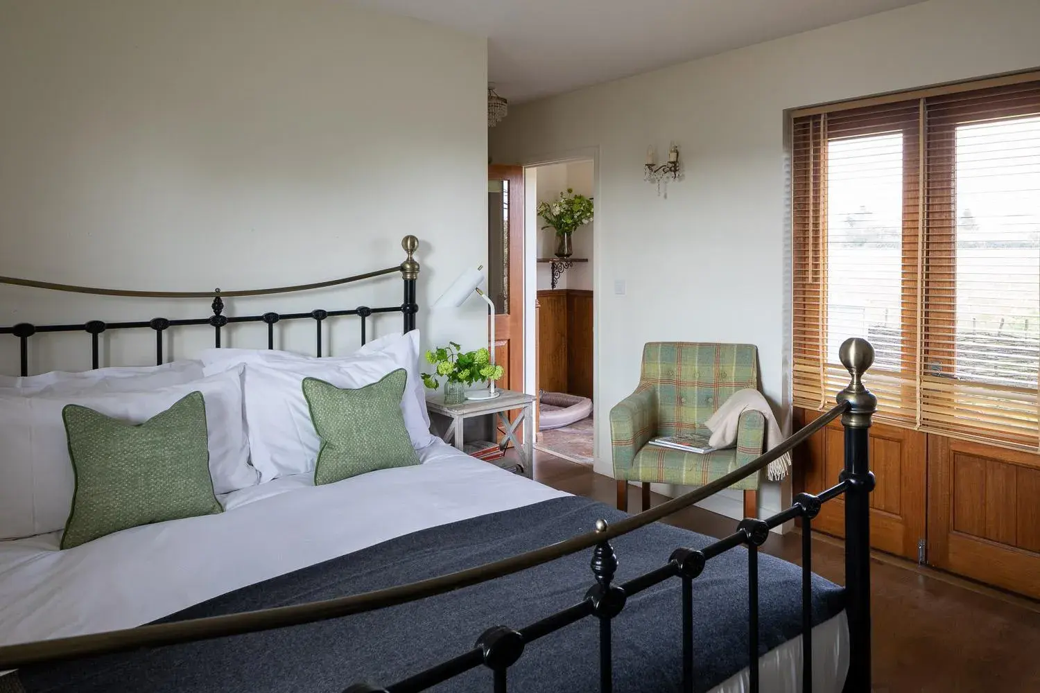 Superior Chalet in The Holcombe Superior Chalet in The Holcombe