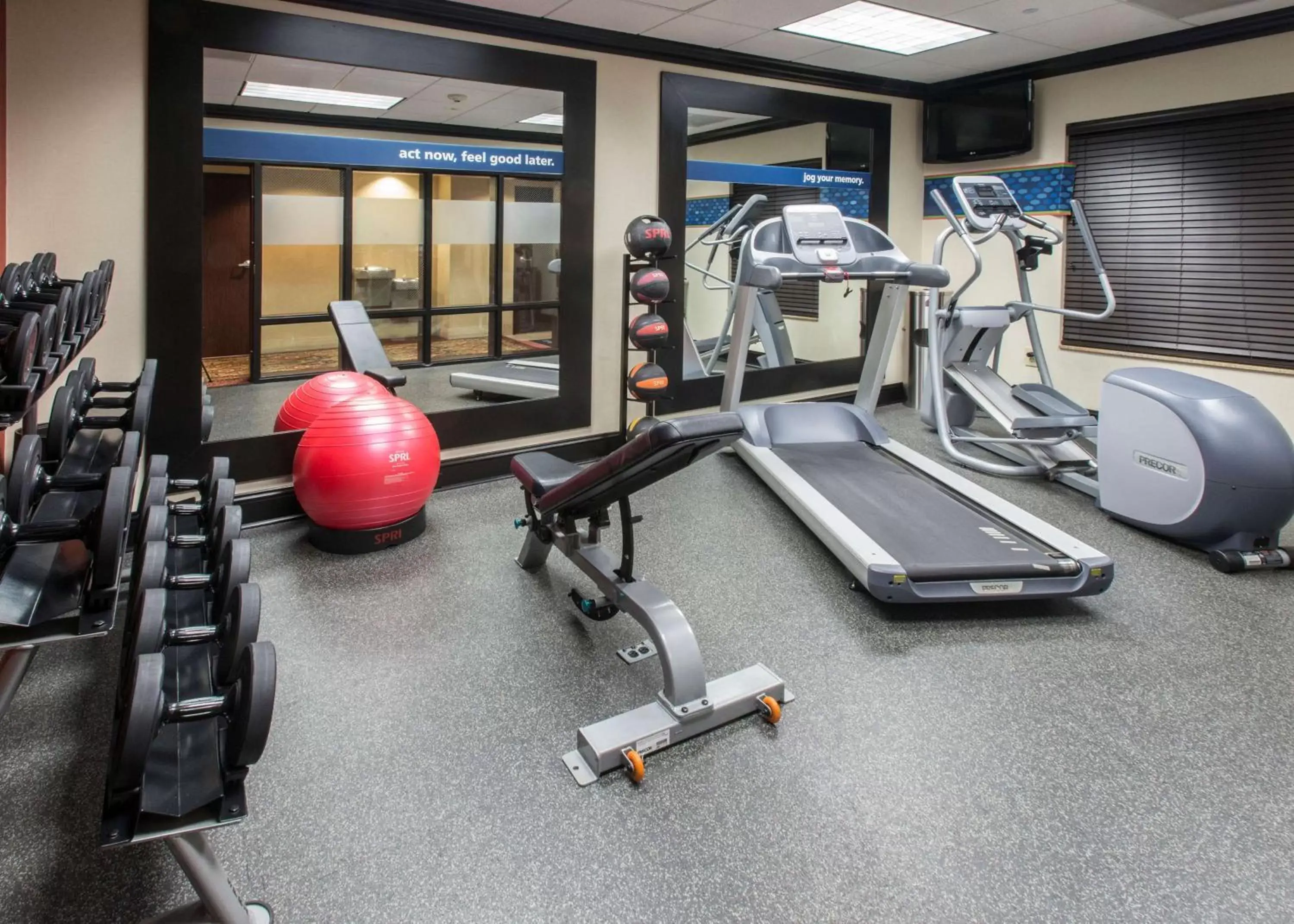 Fitness centre/facilities, Fitness Center/Facilities in Hampton Inn & Suites Jackson