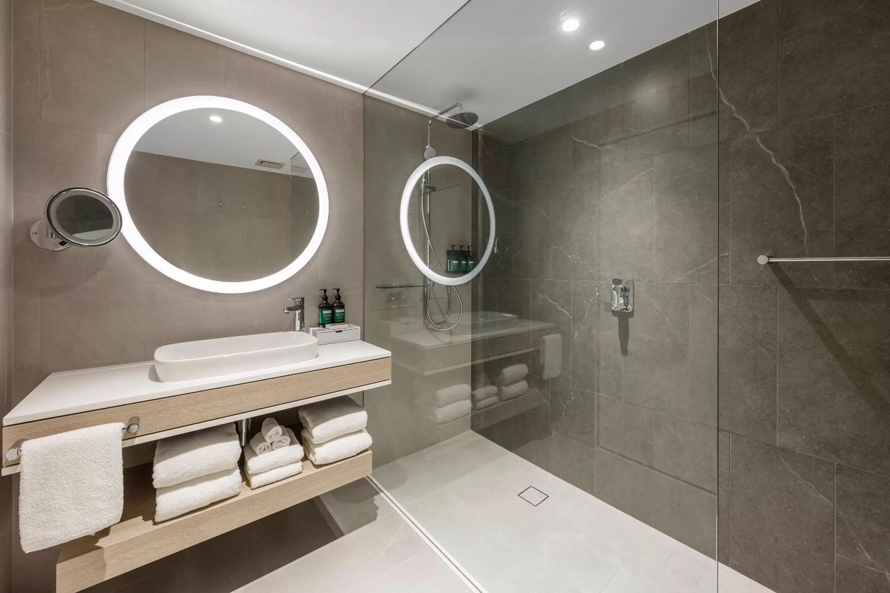 Bathroom in Crowne Plaza Hawkesbury Valley by IHG