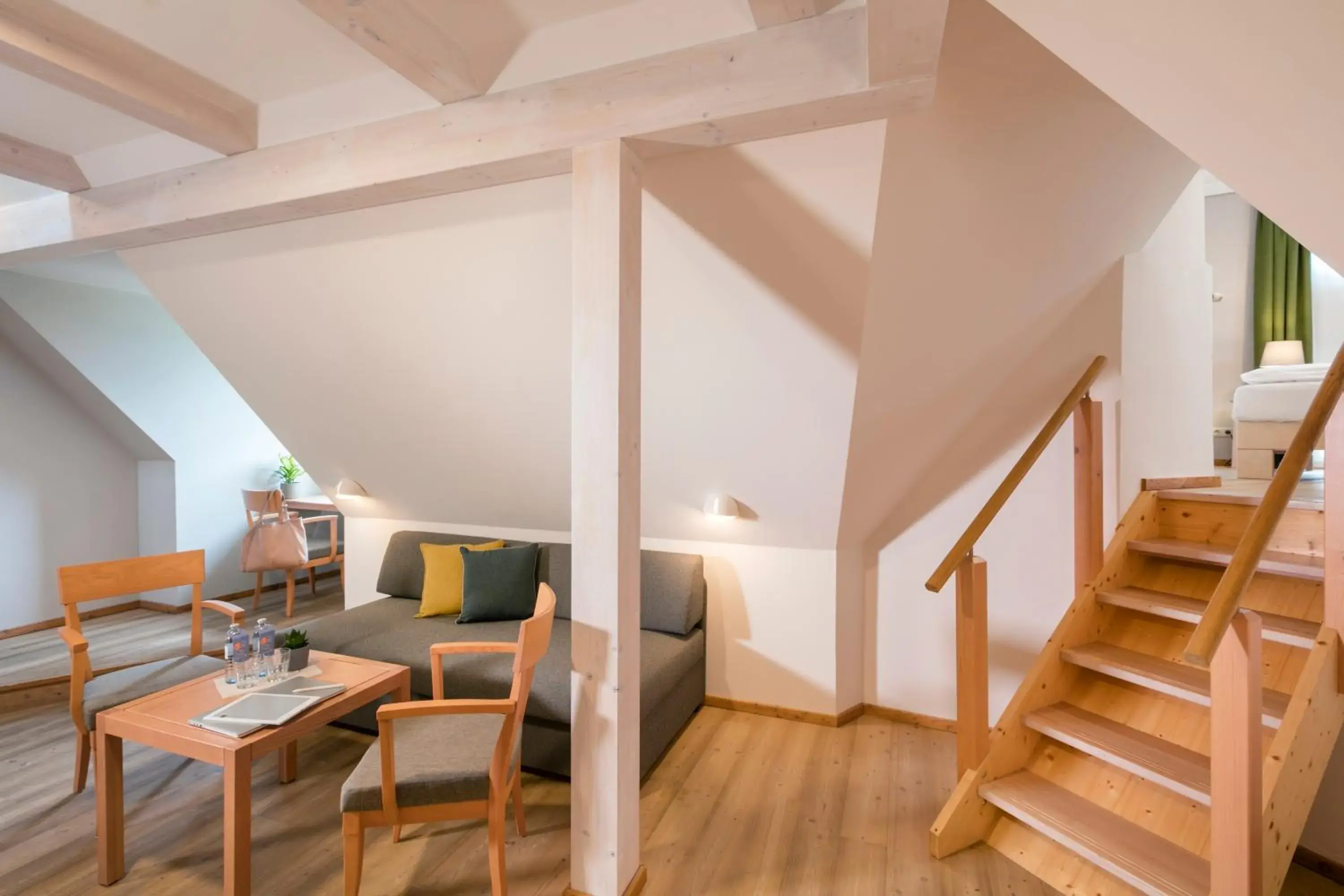 Living room, Seating Area in JUFA Hotel Schloss Röthelstein