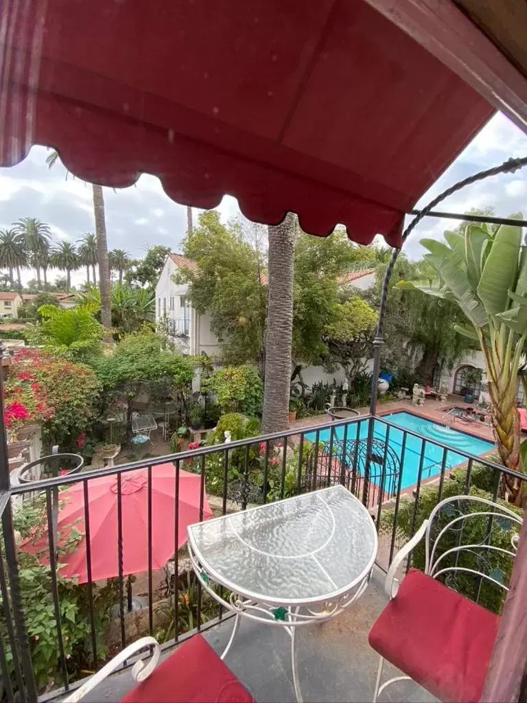 Pool View in Villa Rosa Inn