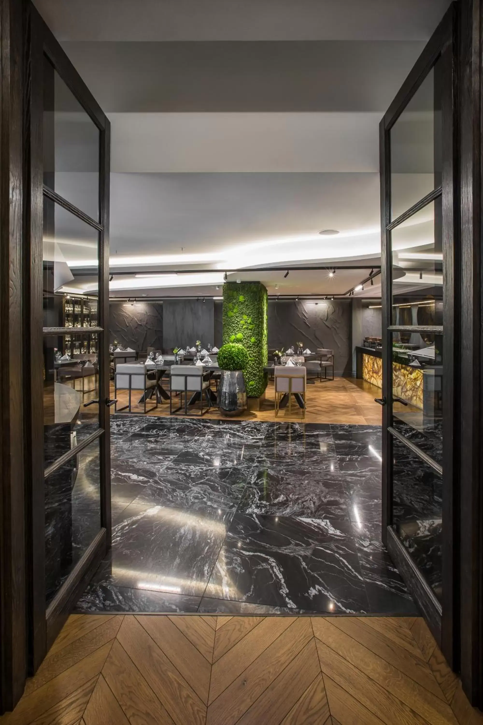 Restaurant/places to eat in Hotel Pacai, Vilnius, a Member of Design Hotels