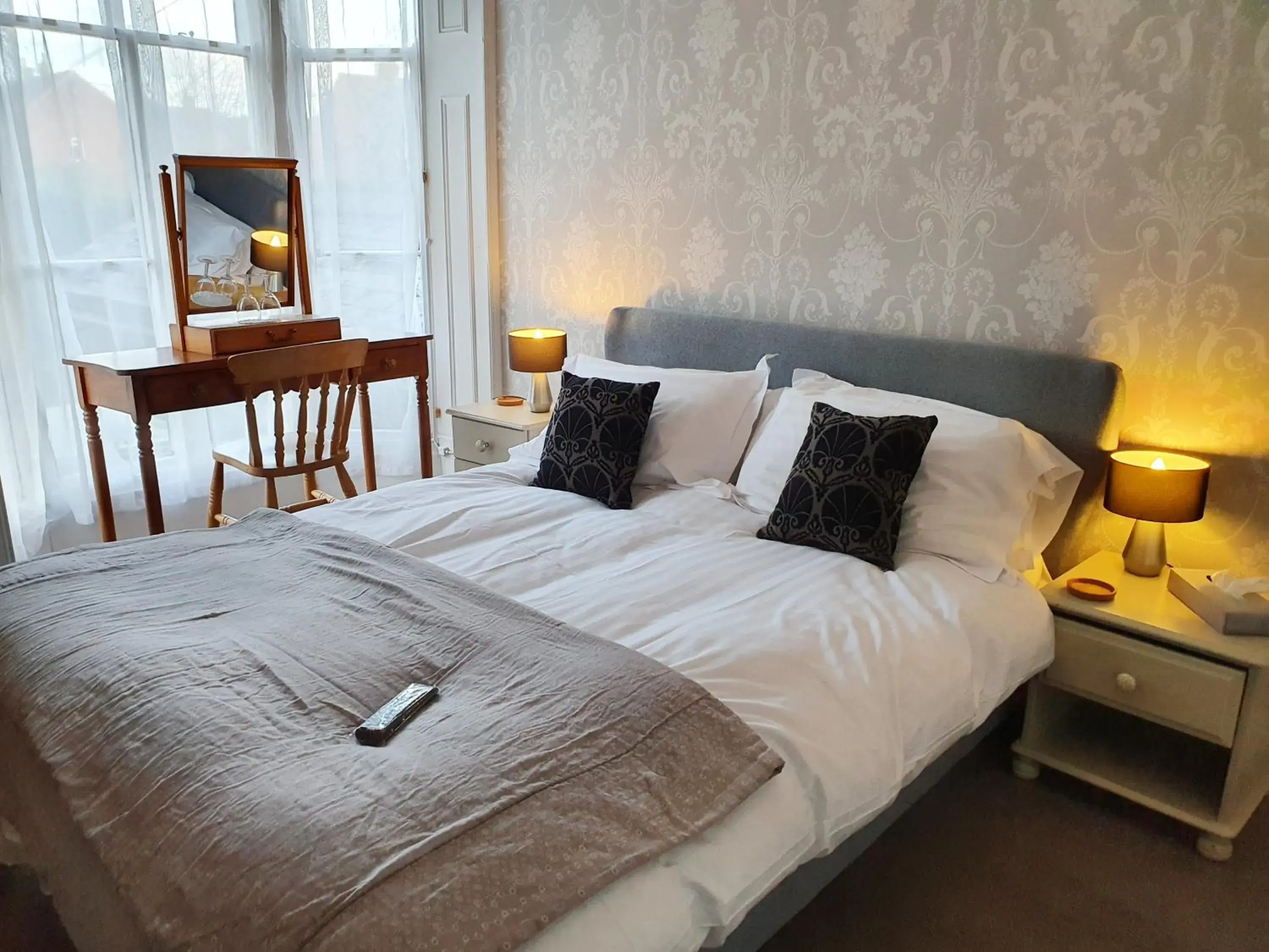 Property building, Bed in Holmwood House Guest Accommodation