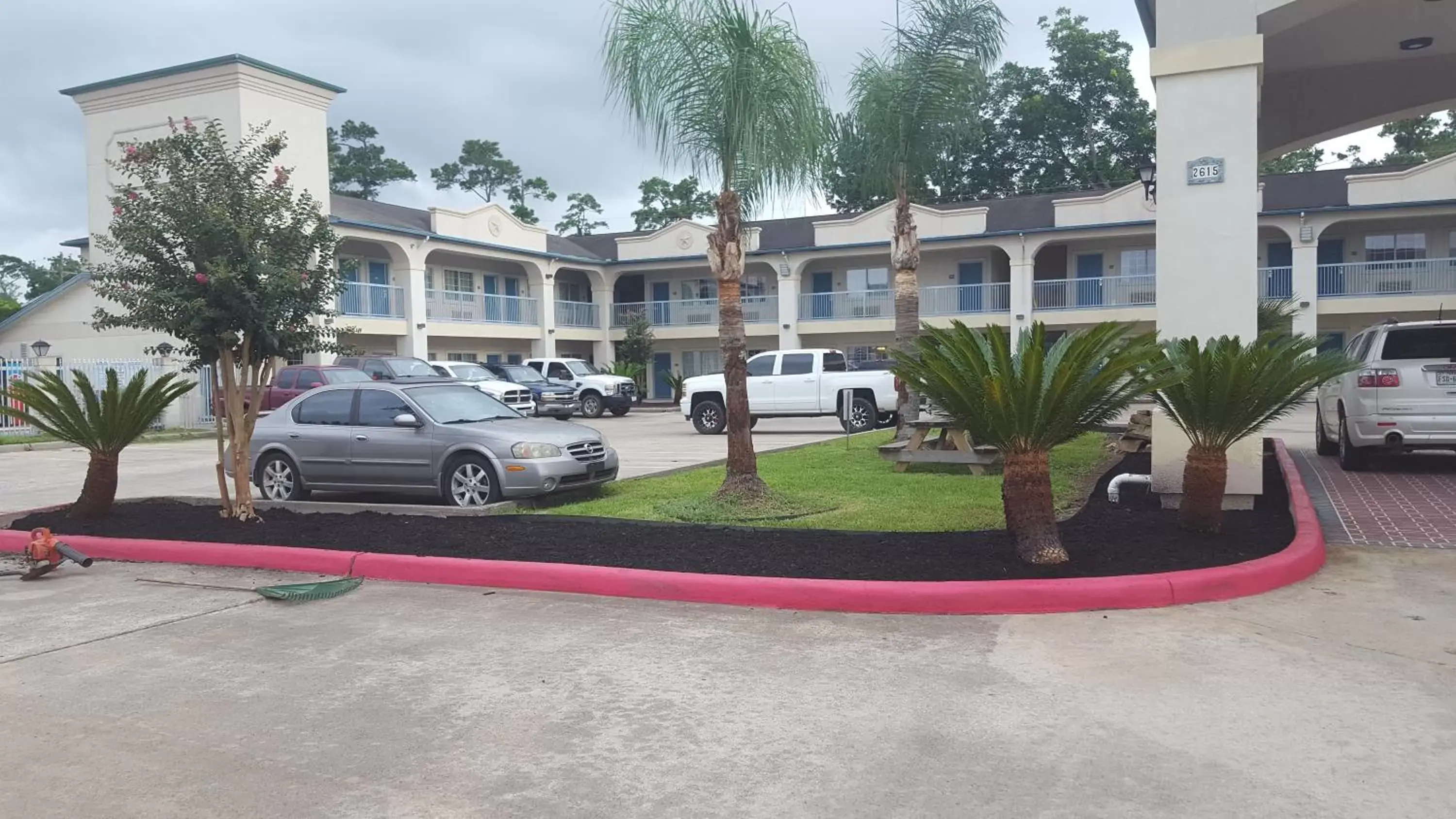 HomeBridge Inn and Suites HomeBridge Inn and Suites