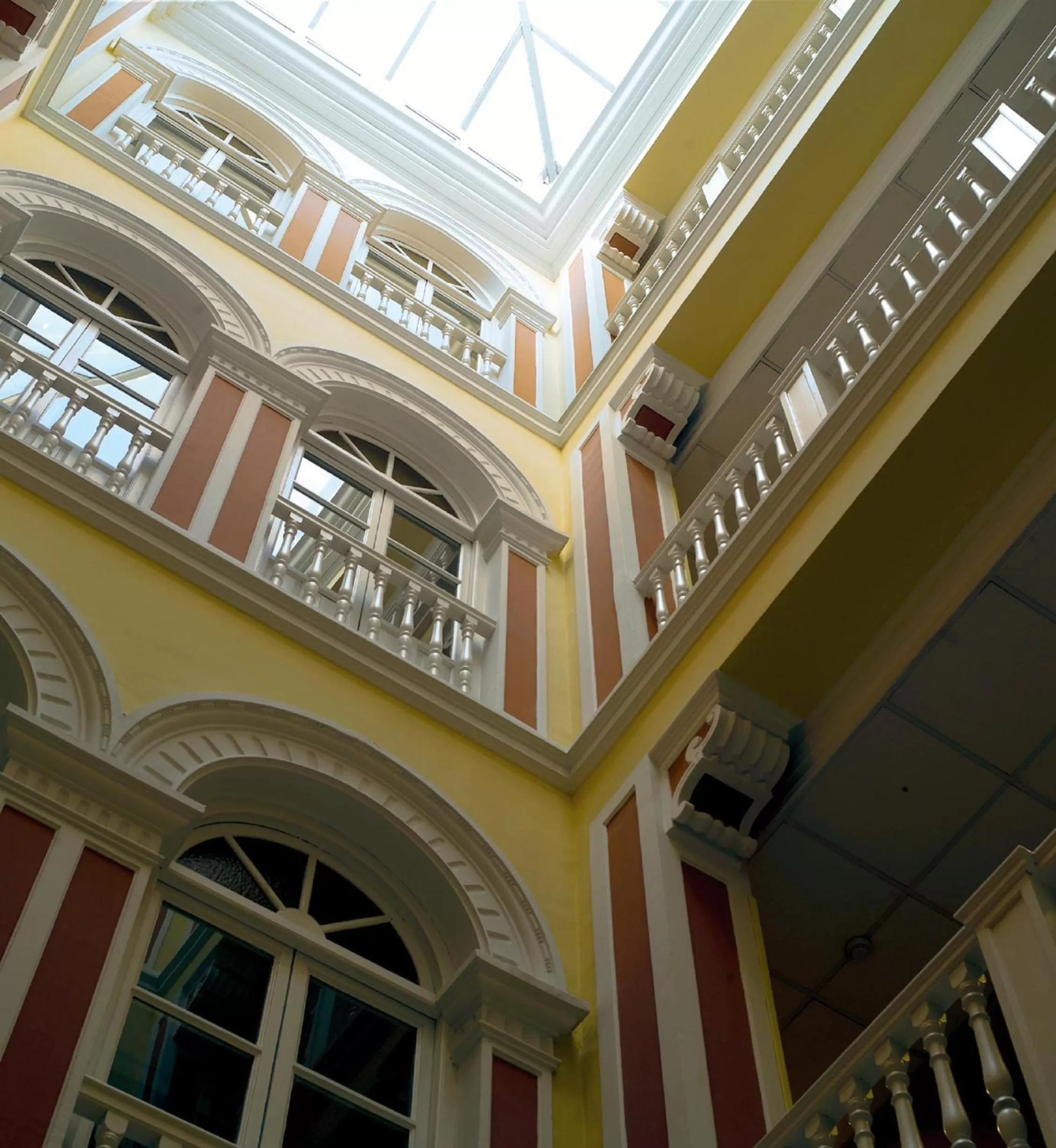 Property building in Hotel Inglaterra