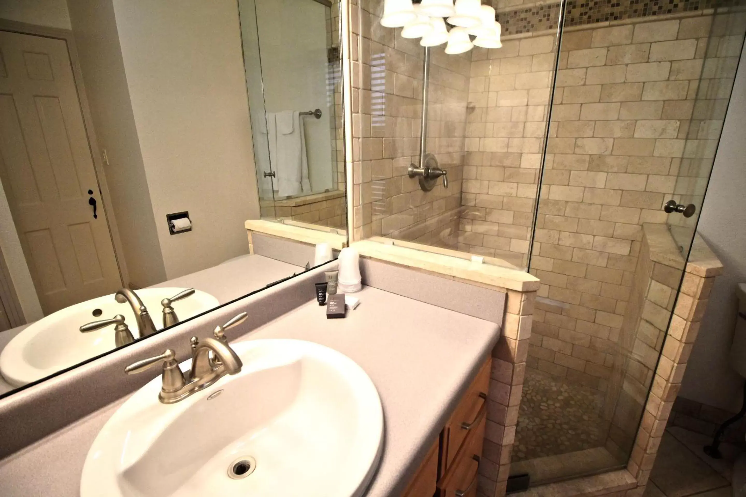 Bathroom in Peach Tree Inn & Suites