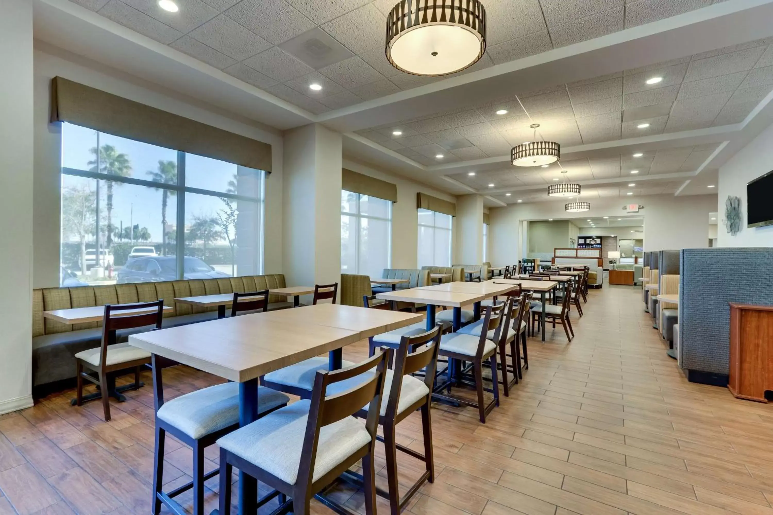 Restaurant/Places to Eat in Drury Inn & Suites Orlando near Universal Orlando Resort
