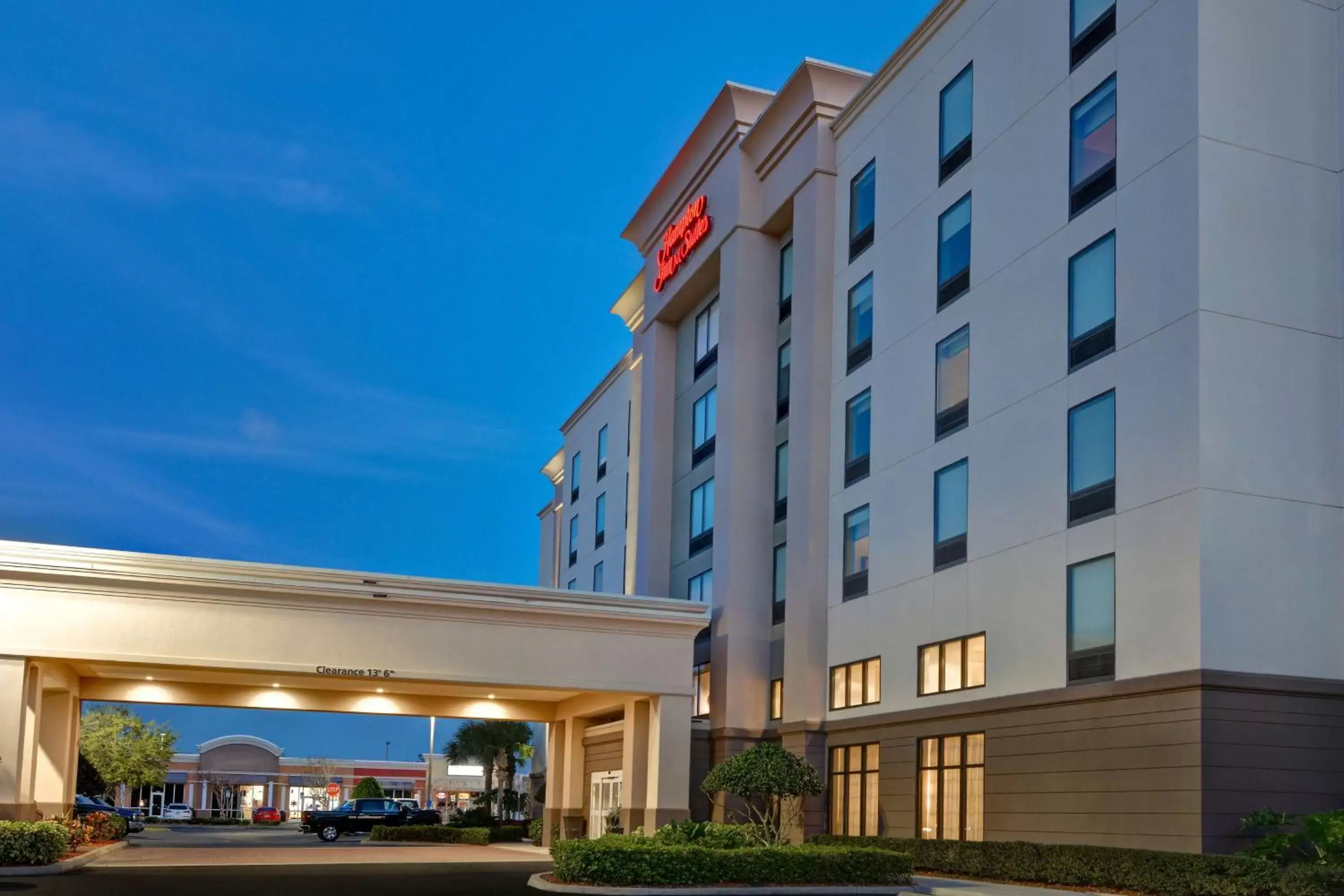 Property Building in Hampton Inn & Suites Clearwater/St. Petersburg-Ulmerton Road