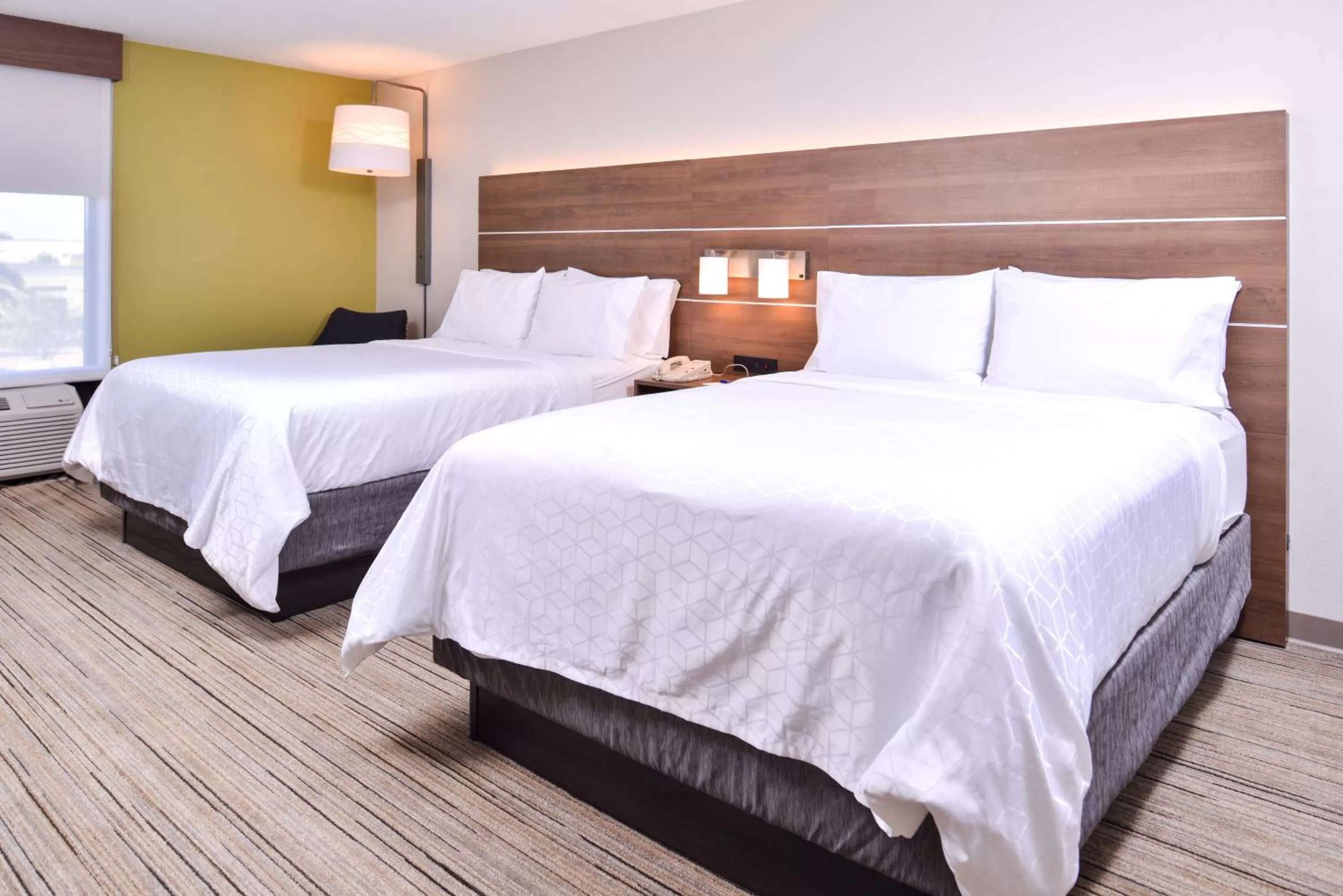 Photo of the whole room, Bed in Holiday Inn Express Hotel & Suites Tampa-Anderson Road-Veterans Exp by IHG