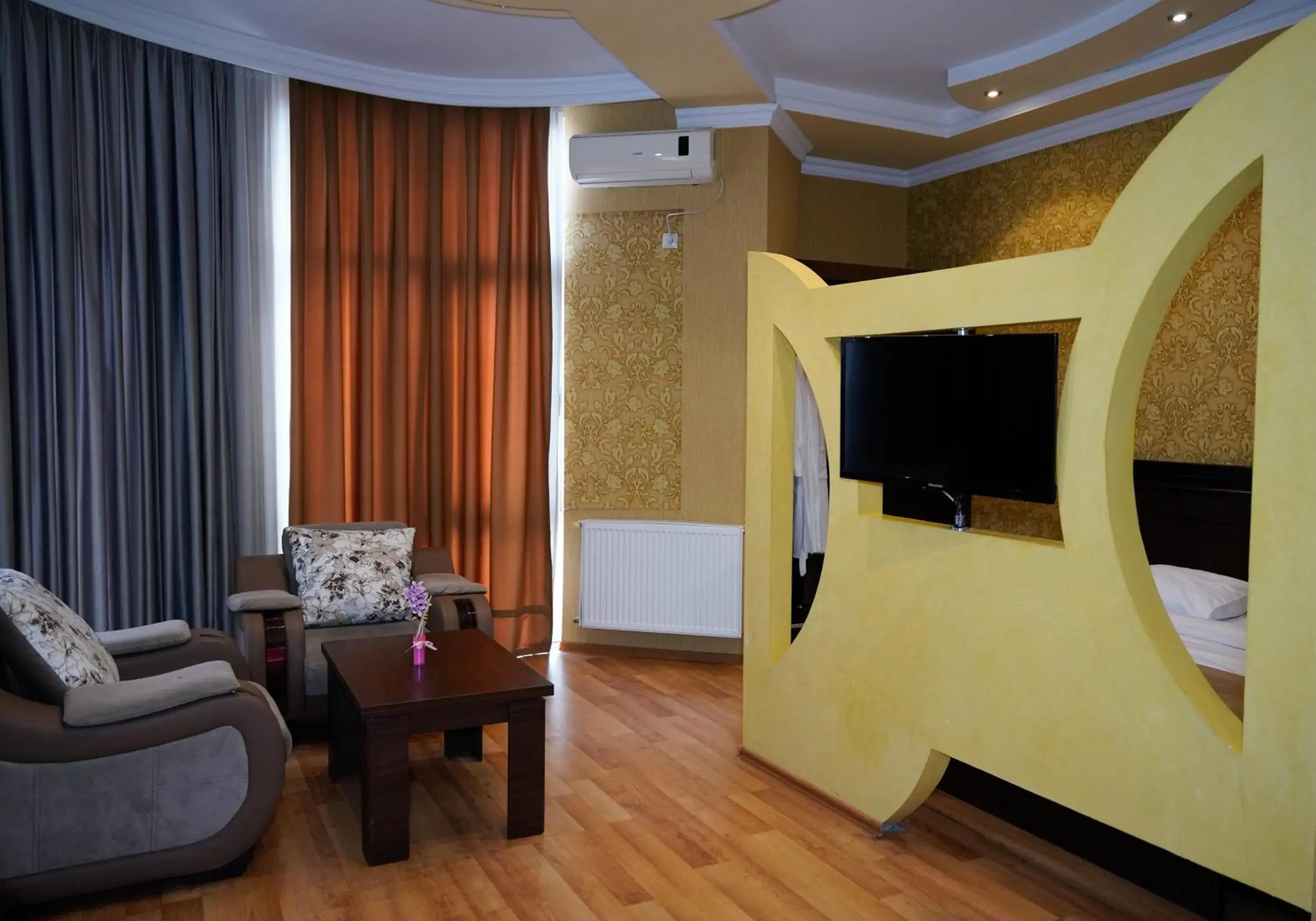 Communal lounge/ TV room, Seating Area in Hotel Monopoli Kutaisi