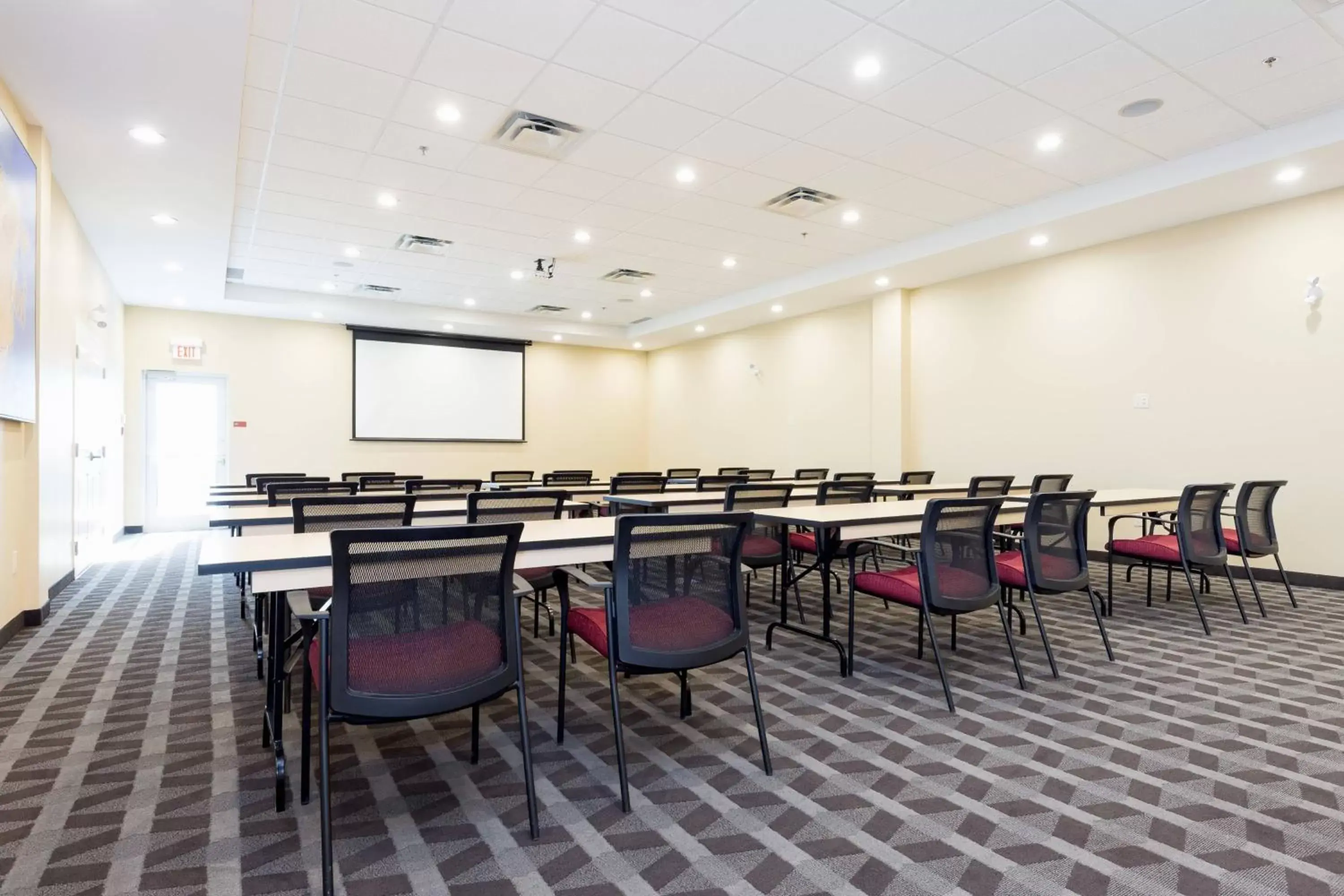 Meeting/conference room in TownePlace Suites by Marriott Edmonton South