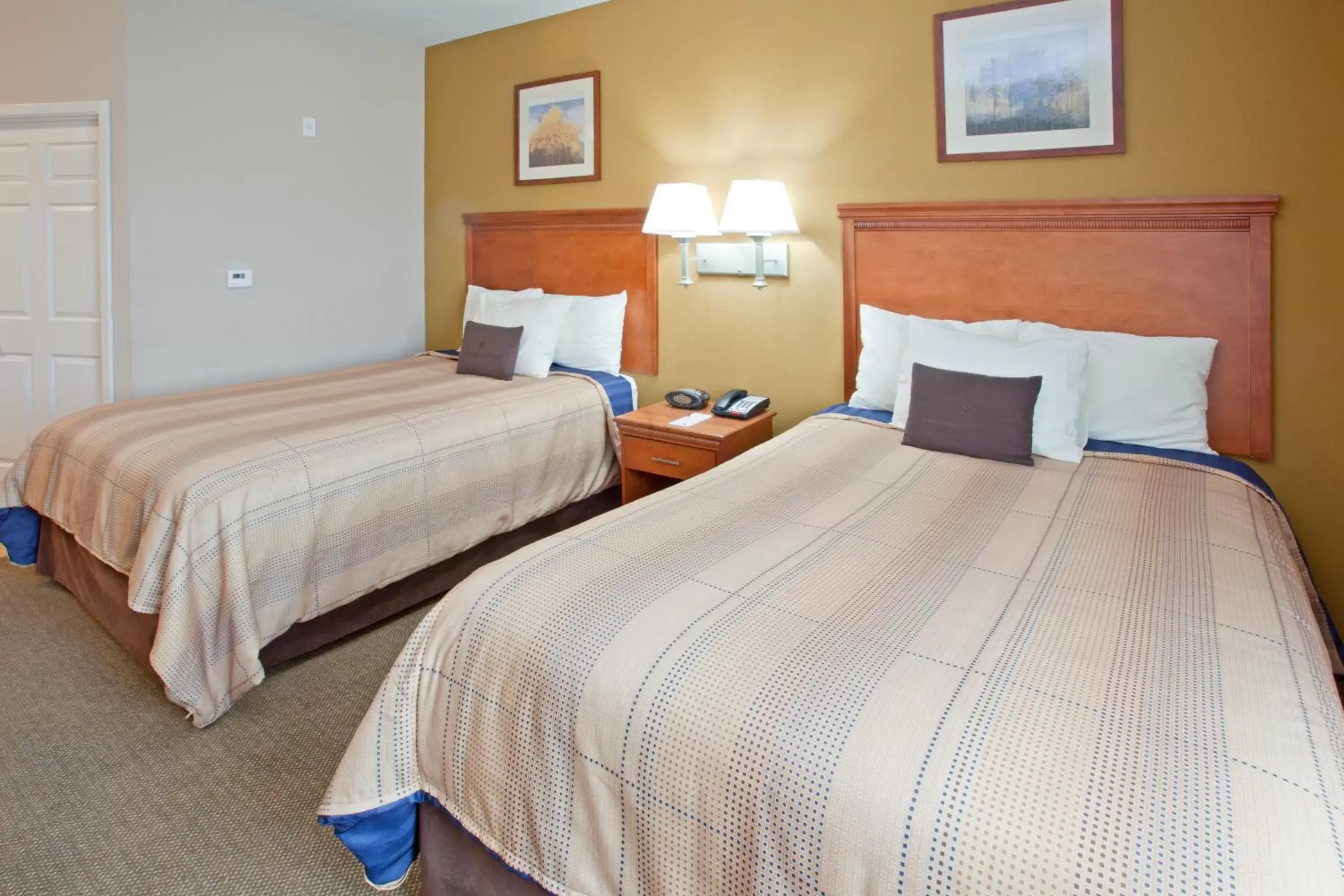 Photo of the whole room, Bed in Candlewood Suites League City, an IHG Hotel
