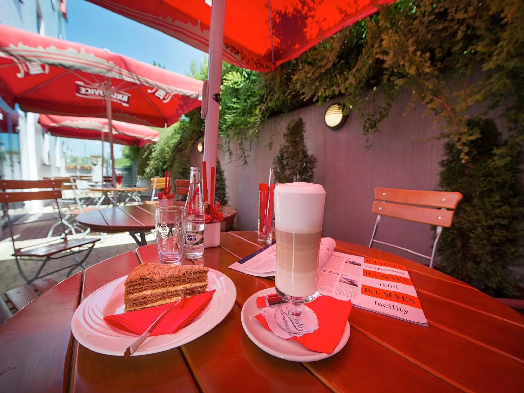 Restaurant/places to eat in Ramada Airport Hotel Prague