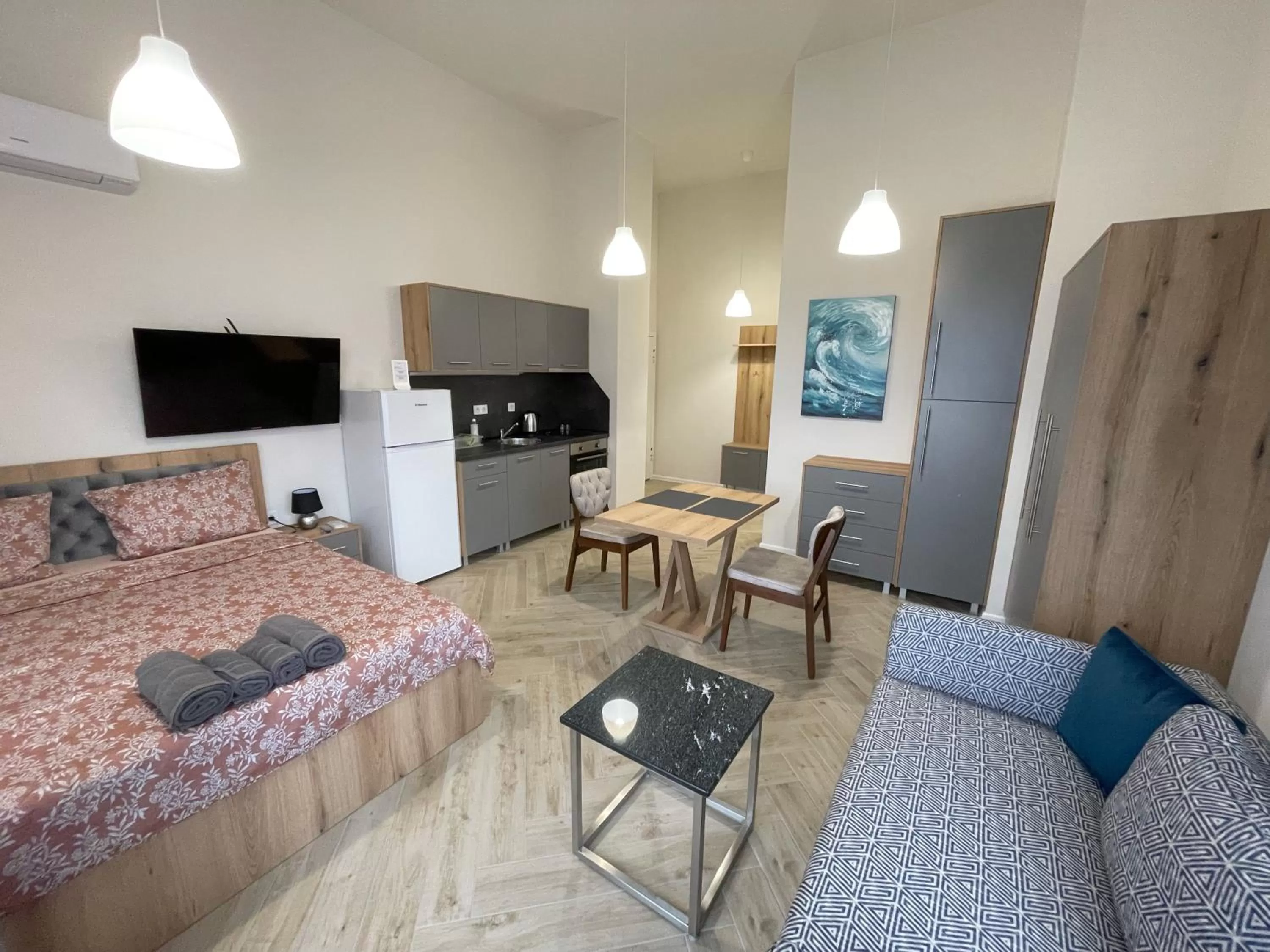 Photo of the whole room, Seating Area in WOW Apartments