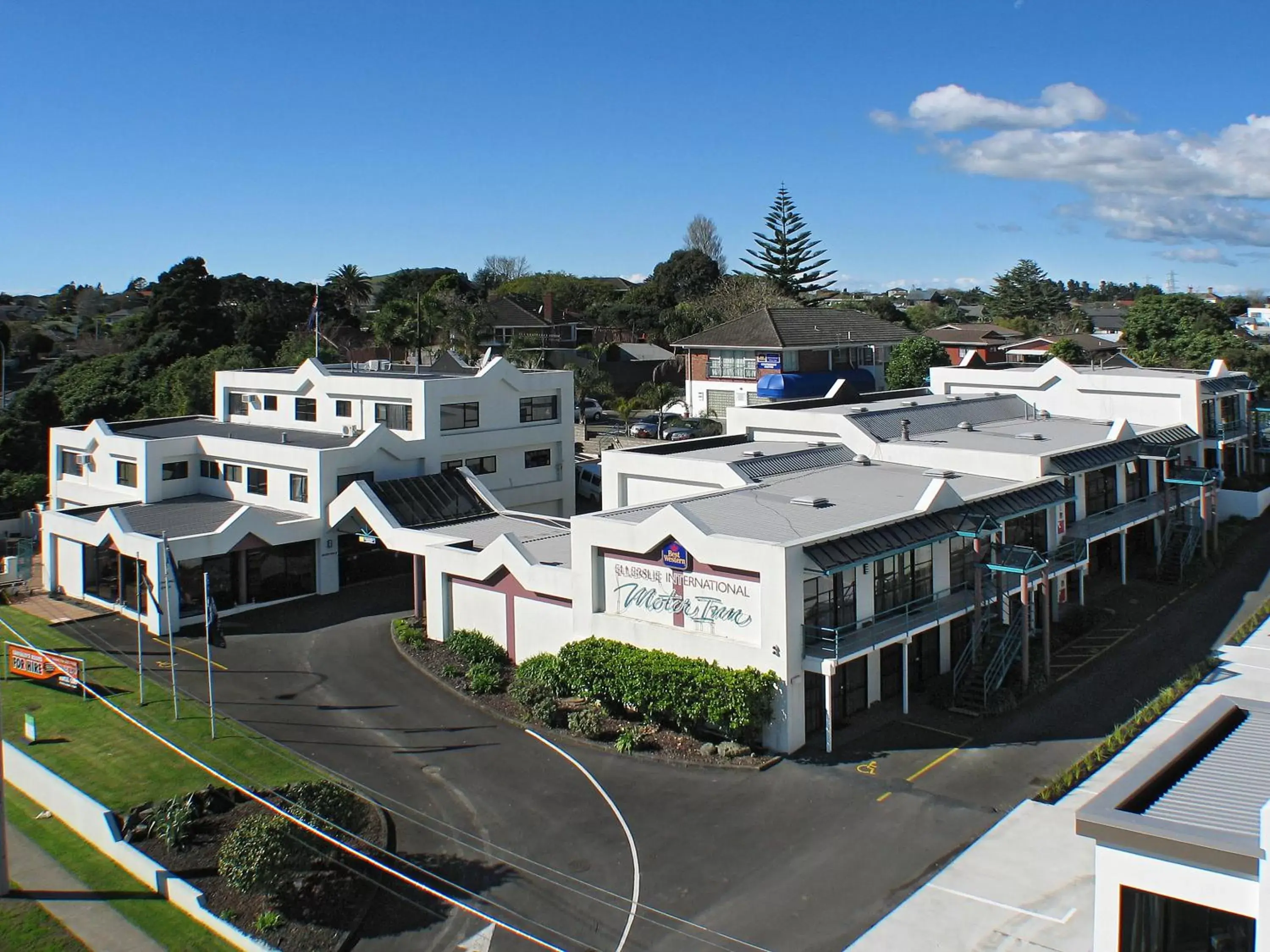 Facade/entrance, Bird's-eye View in Best Western Ellerslie International Hotel