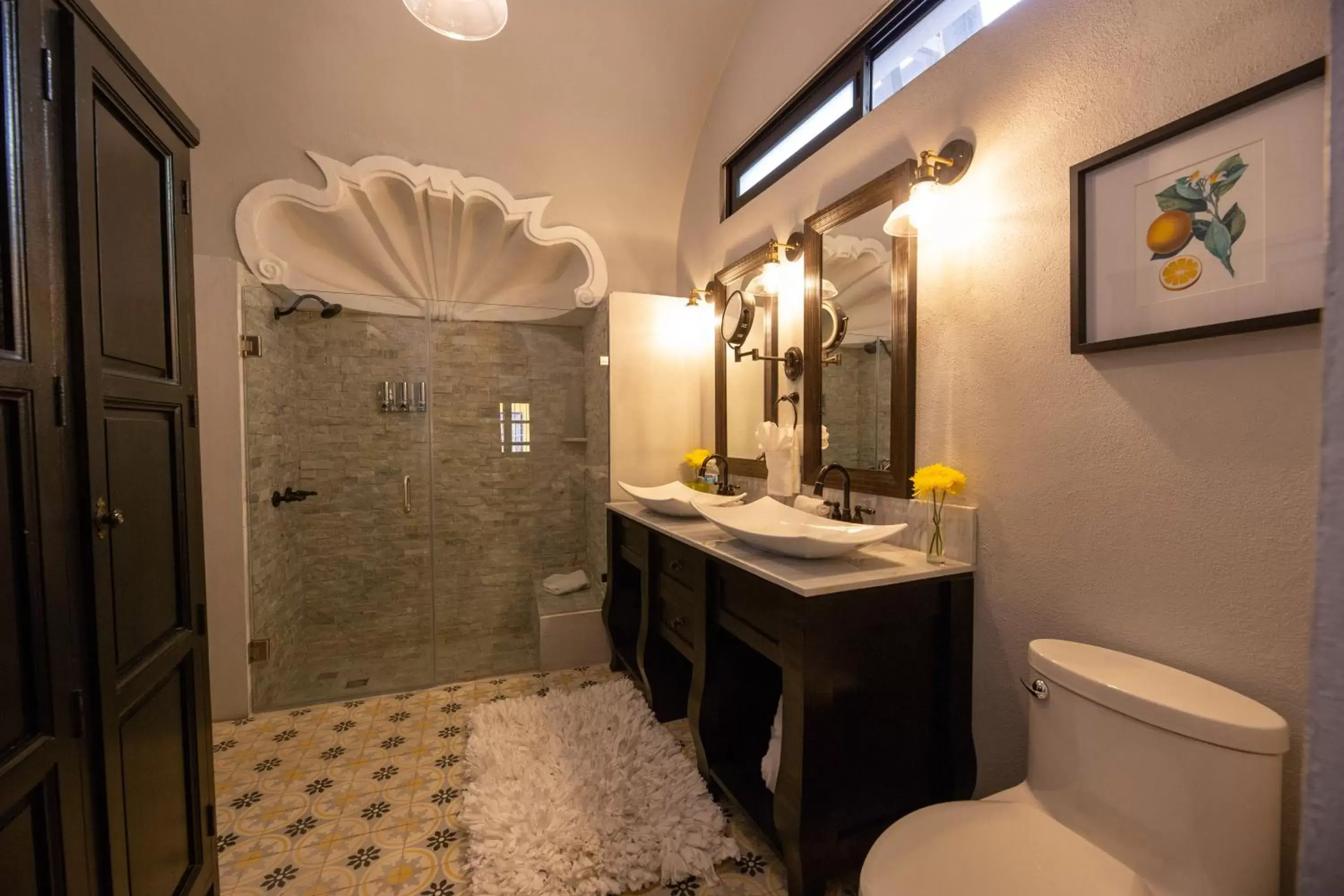 Bathroom in Luxury Boutique Hotel Villa Limon