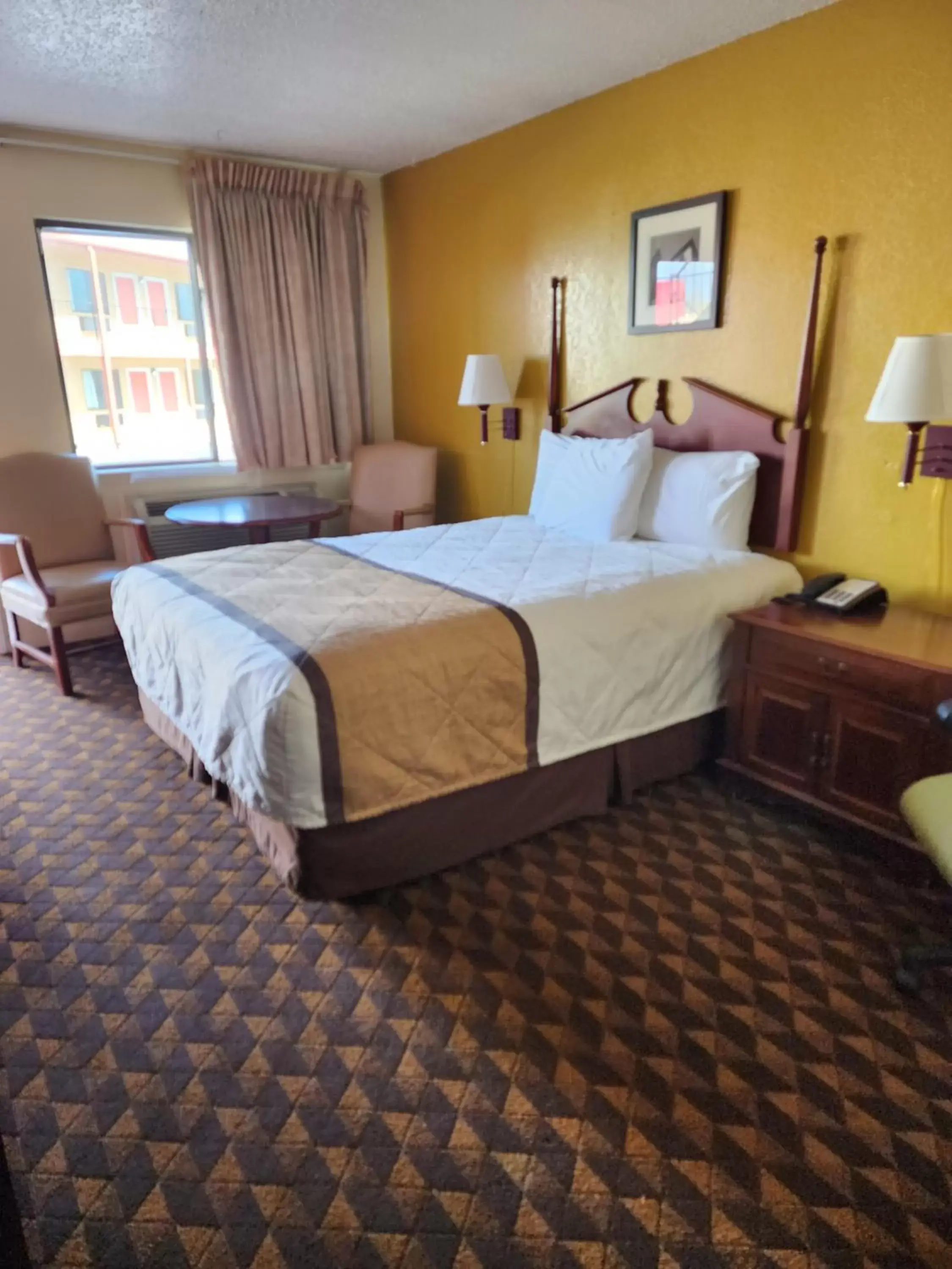 Bed in San Marcos Inn Bed in San Marcos Inn