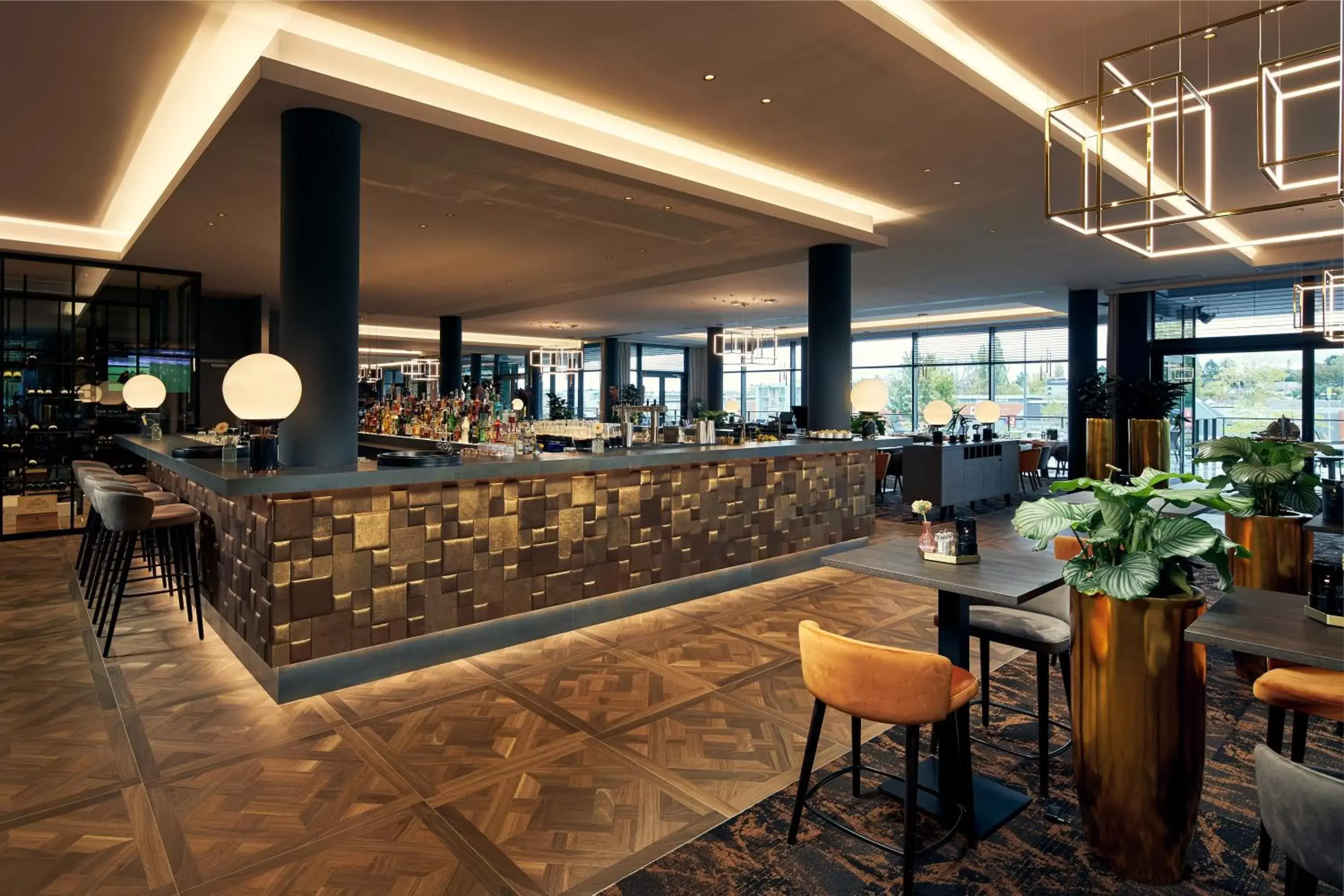 Lounge/Bar in Hotel Restaurant Van Der Valk Nivelles-Sud