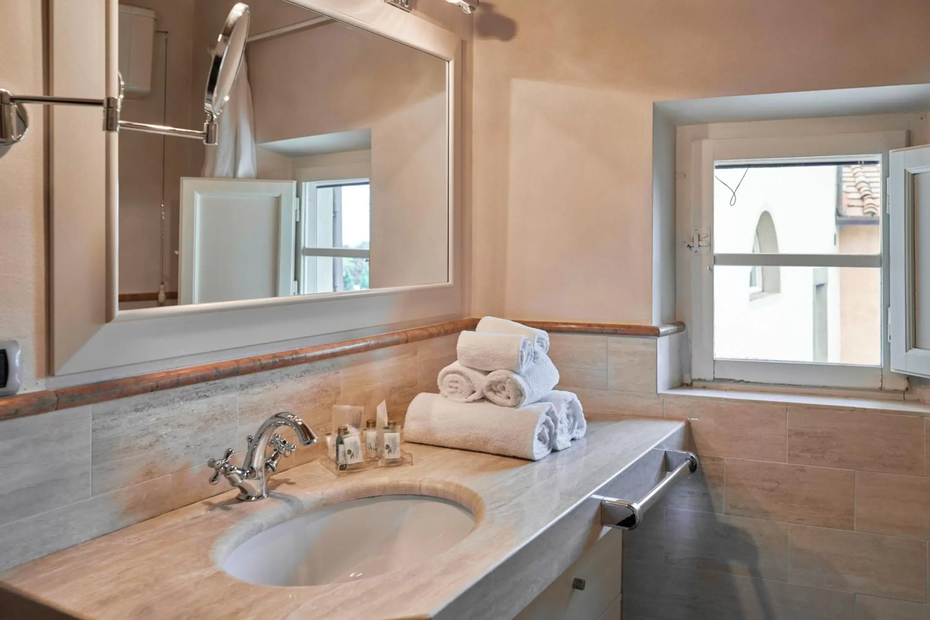 Bathroom in Villa Scorzi - Residenza d'Epoca - Adults only