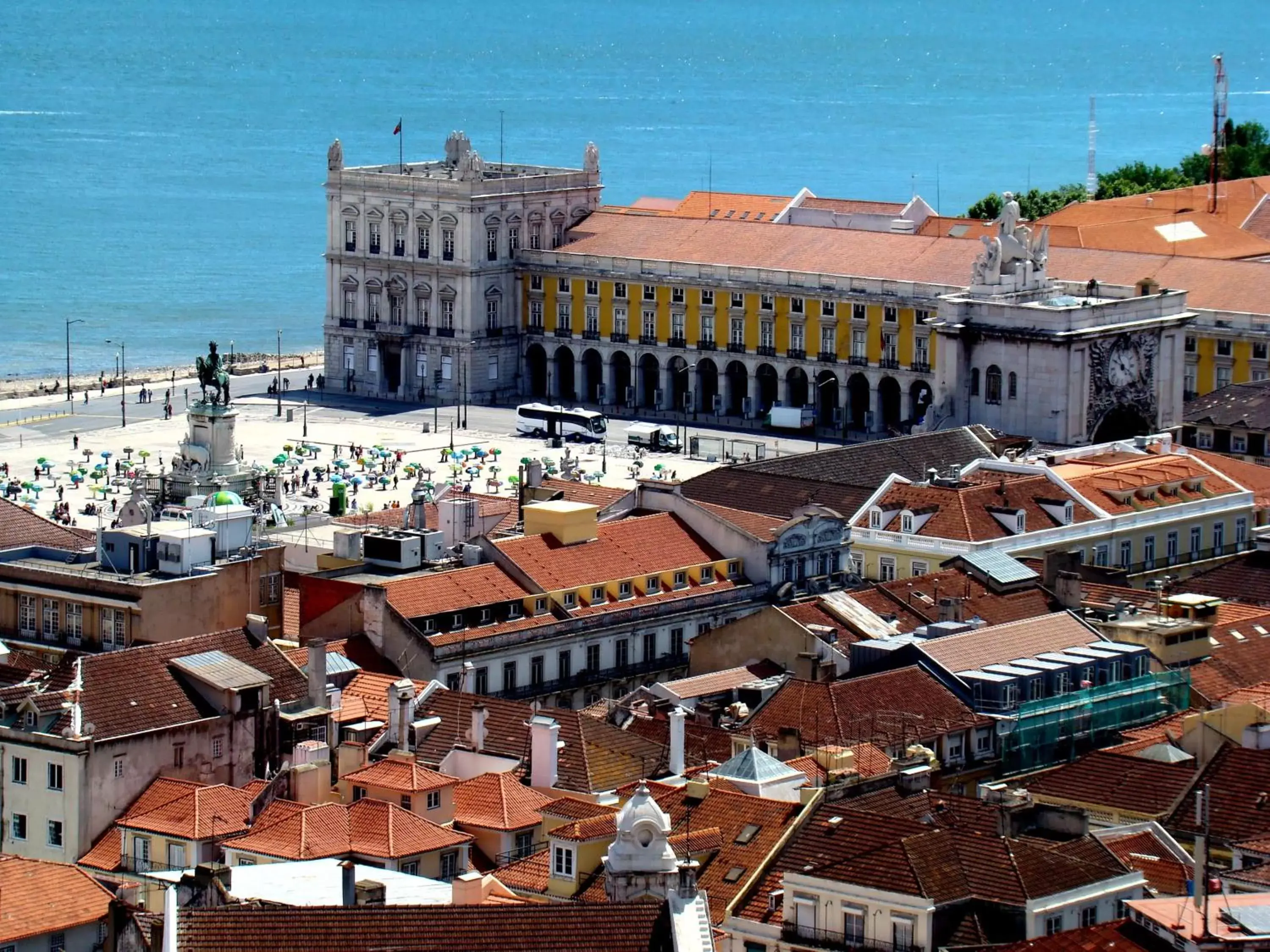 Nearby landmark, Bird's-eye View in Dare Lisbon House